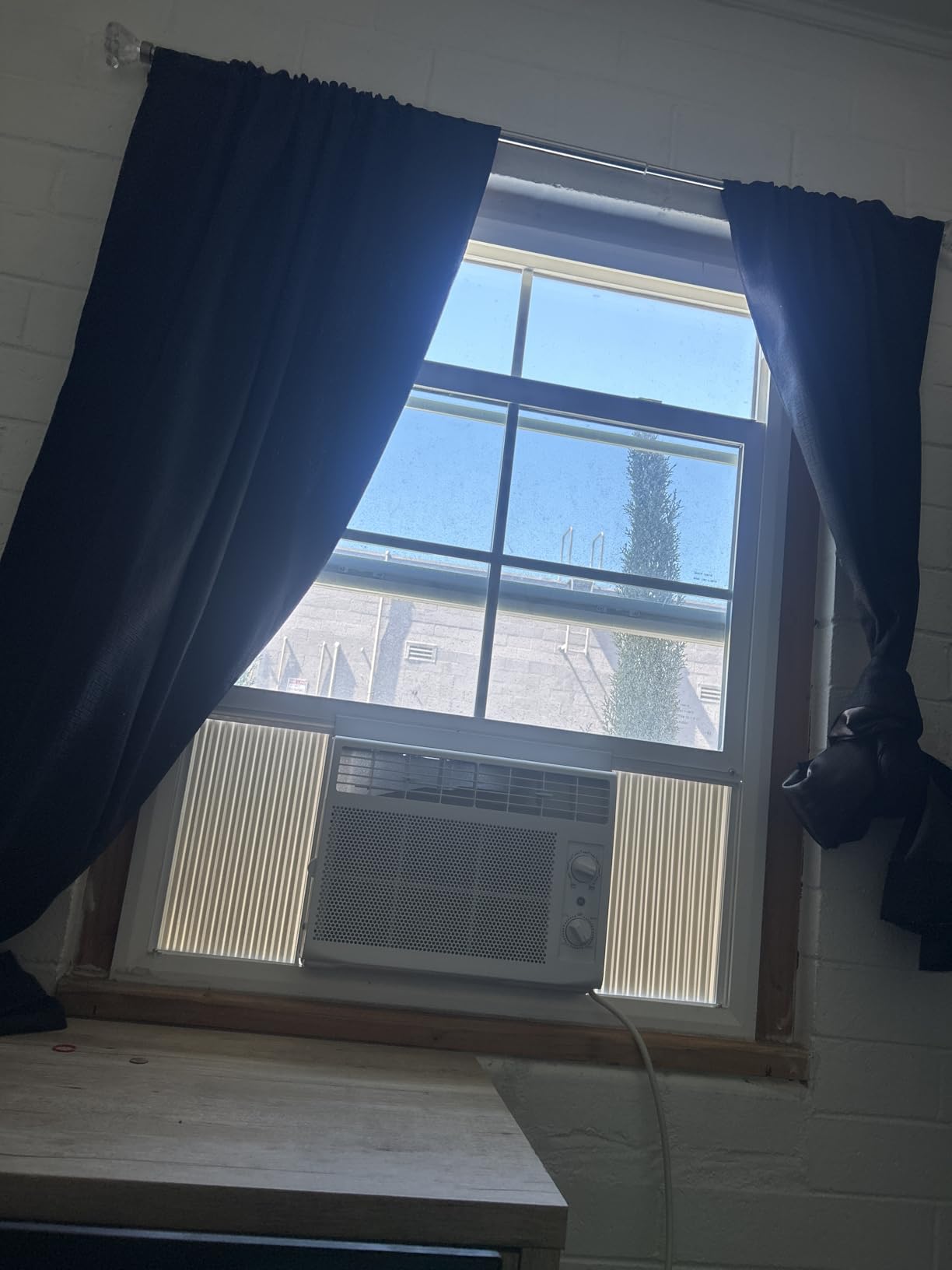GE Window Air Conditioner 5,000 BTU AC Unit for Small Rooms up to 150 sq ft with Manual Controls & 2 Cooling Modes for Bedroom or Living Room, Easy Install Kit, White customer photo 2