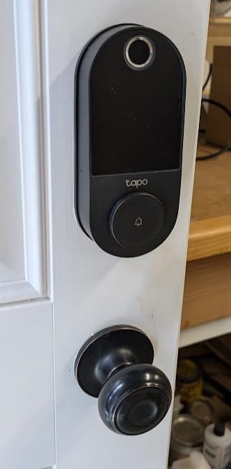 Tapo Smart Wi-Fi Door Lock, Deadbolt, Keyless Entry, Fingerprint Recognition, Touchscreen Keypad and in-App Monitoring with Scheduled Access, 1-Year Rechargeable Battery, BHMA Grade 2, DL110 customer photo 2