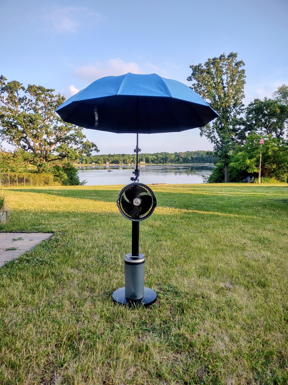 Shark FlexBreeze Pro Mist Fan, Indoor & Outdoor Oscillating Cooling Fan with Misting for Home & Patio, Floor & Tabletop, Portable Cordless & Corded, 24Hr Battery, Remote, Charcoal Grey, FA302 customer photo 1