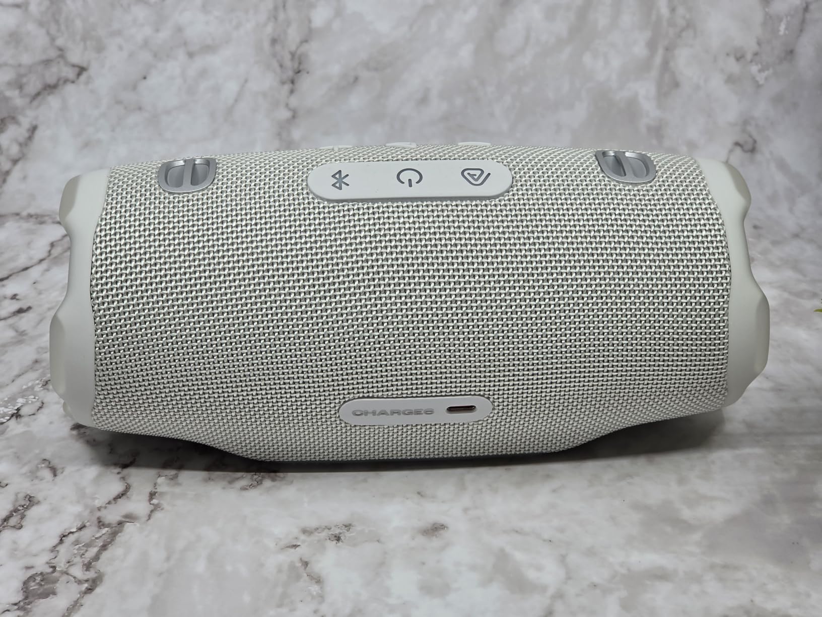 JBL Charge 6 - Portable Waterproof and Drop-Proof Bluetooth Speaker, Bold JBL Pro Sound with AI Sound Boost, 28Hrs of Playtime, Built-in Powerbank customer photo 1