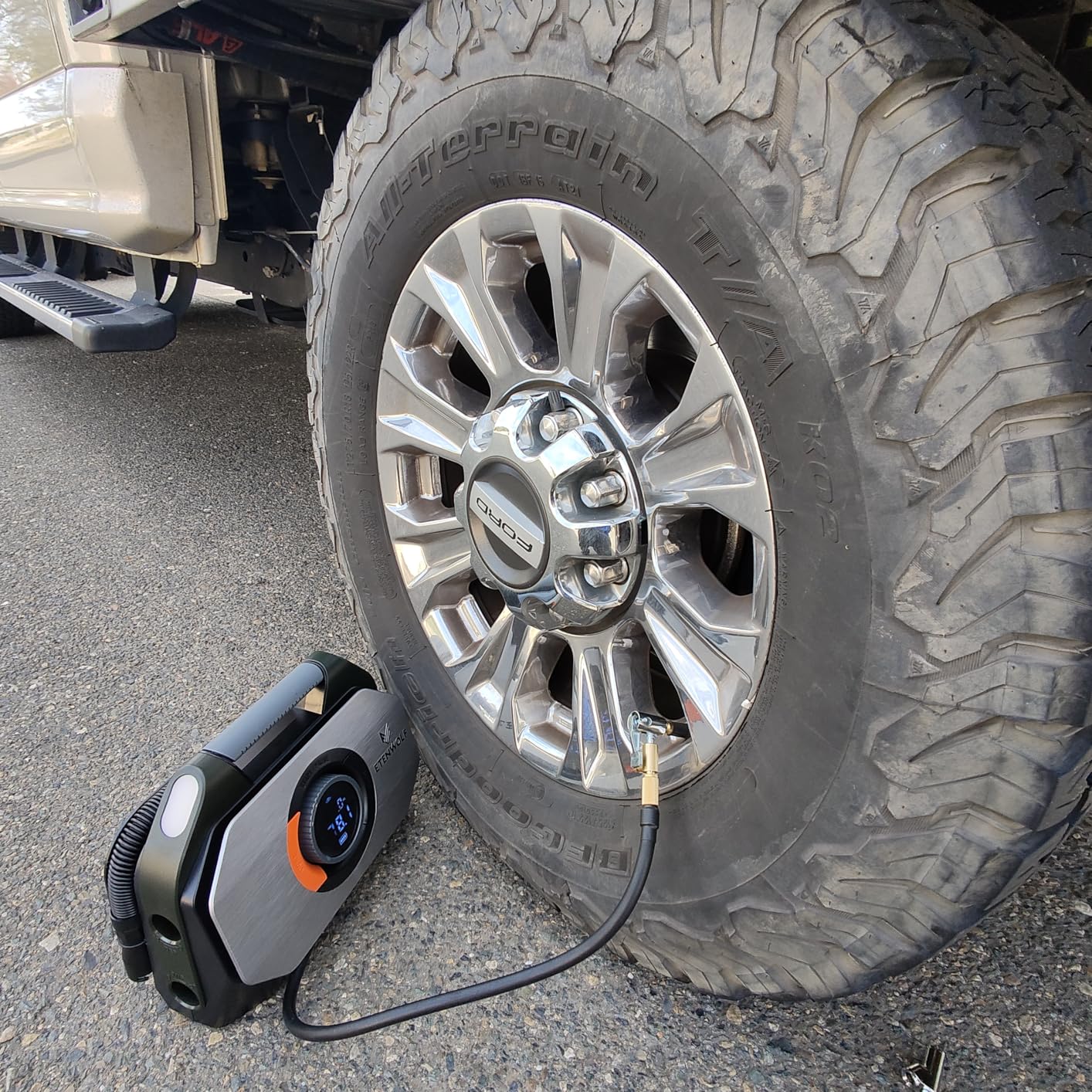 ETENWOLF Vortex S7 Tire Inflator for Heavy-Duty Vehicle, Portable Air Compressor for Car Tires with 160PSI & 38400 mAh Battery, Cordless Air Pump with 100% Duty Cycle & Dual Cylinder (Olive Green) customer photo 2