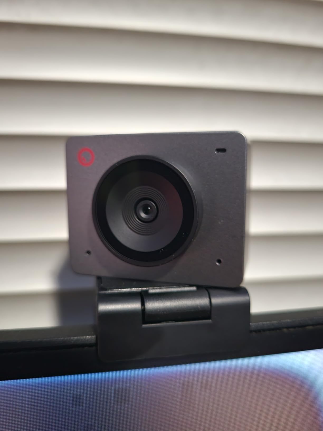OBSBOT Meet SE 1080P 100FPS Webcam for PC, AI Framing Streaming Camera customer photo 2