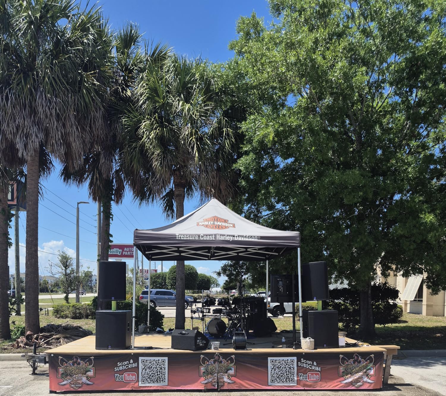 AKLOT Acoustic-Style Electric Drum Set: Independent 16'' Wooden Bass Drum and 12'' Snare, Triple-Zone Ride Cymbal, Standalone Hi-Hat, Full Mesh Pads, 460 Sounds, USB MIDI, Throne, Sticks (B-CORE543) customer photo 2