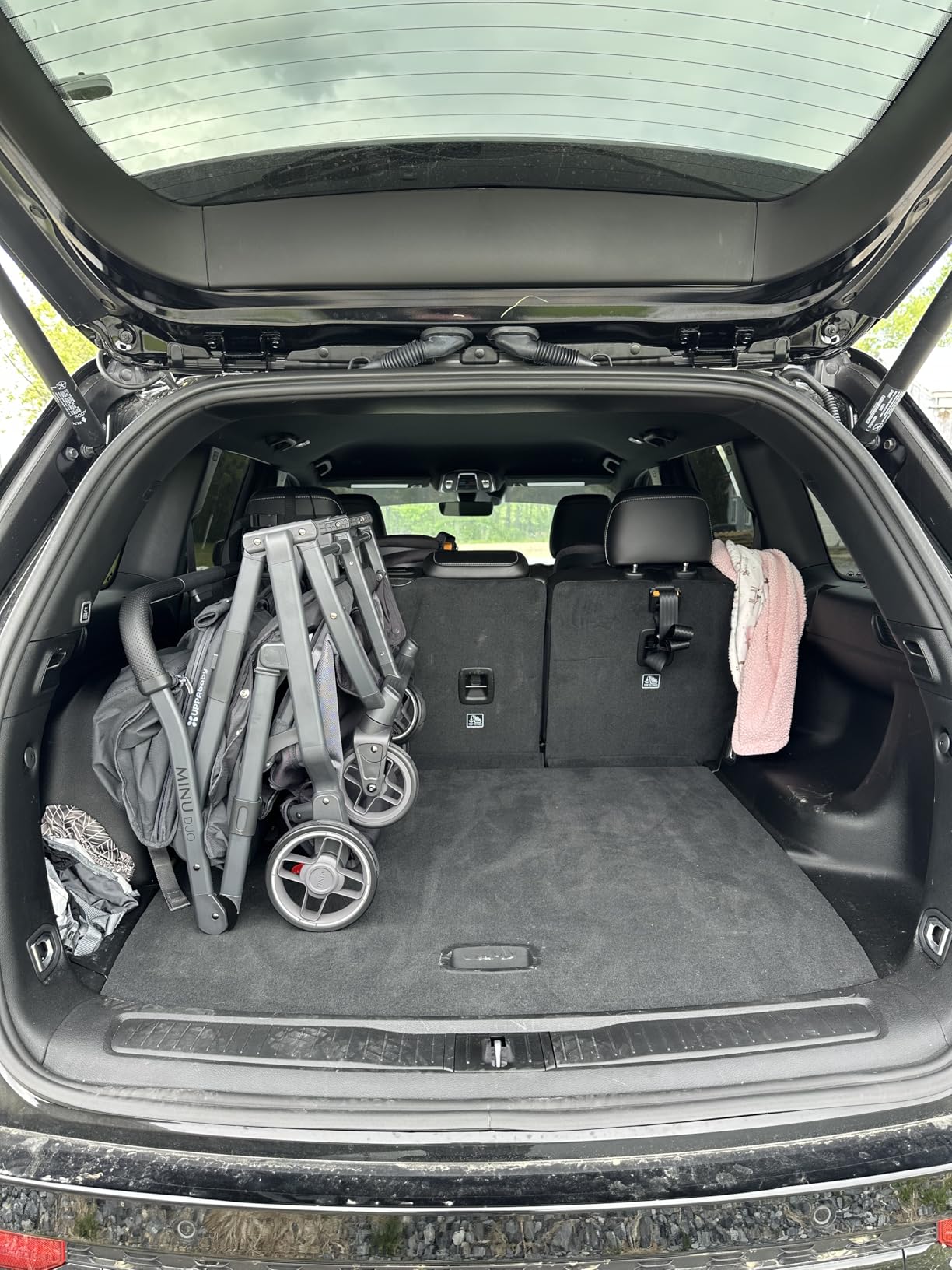 UPPAbaby Minu Duo Side-by-Side Double Stroller - Lightweight + Compact Design for Travel - Greyson (Charcoal Mélange/Carbon Frame/Saddle Leather) customer photo 1