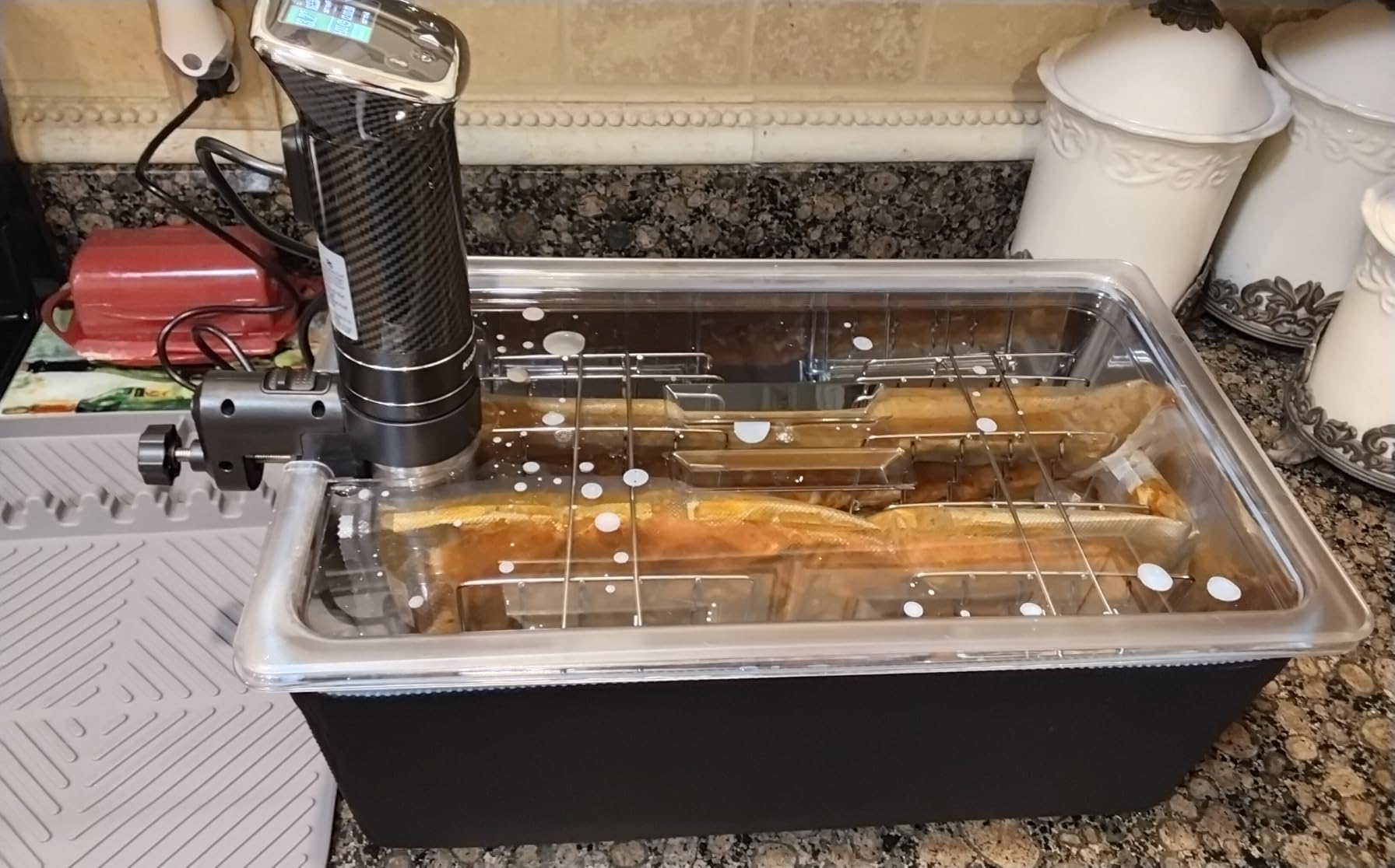 KitchenBoss Wifi Sous Vide Cooker: Ultra-quiet 1100W Precision Cooking Machine Built-in TFT Recipes, IPX7 Waterproof Immersion Circulator customer photo 2