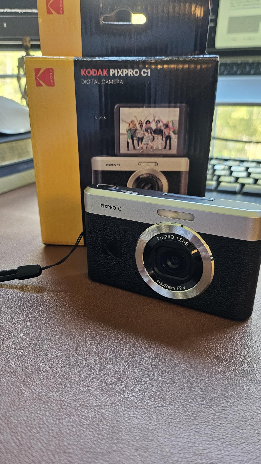 Kodak PIXPRO C1 Digital Camera, 13MP Compact Point & Shoot with 4X Optical Zoom, 180 Degree Flip Screen, 1080p HD Video, Black customer photo 2