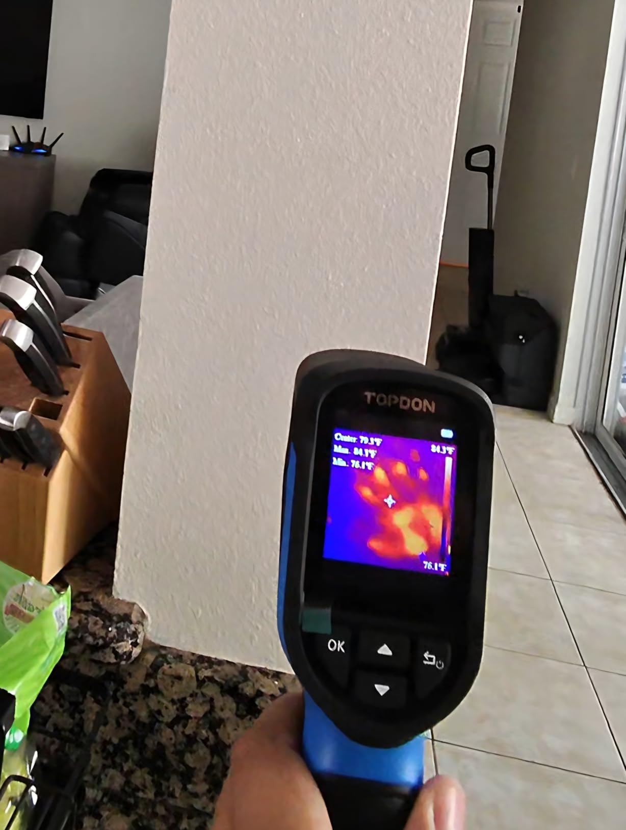 TOPDON TC004 Mini Thermal Imaging Camera, 240 x 240 TISR Resolution, 15-Hour Battery Life, 128 x 128 IR Resolution, 25Hz Handheld Infrared Camera with High/Low Temp Alerts customer photo 1