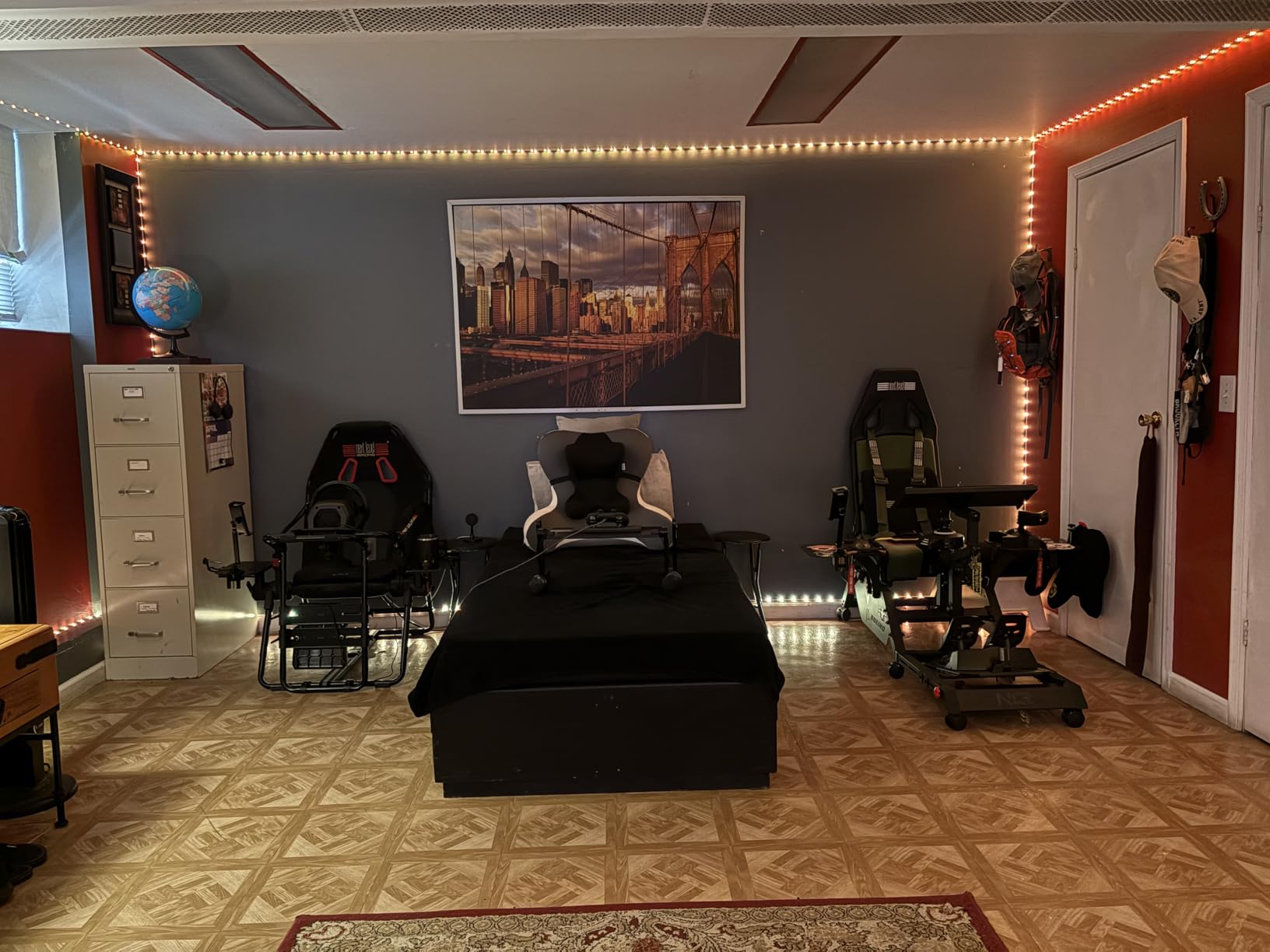 Thrustmaster T98 Ferrari 296 GTB Racing Wheel and Pedal Set (compatible with PS5, PS4 & PC) customer photo 2