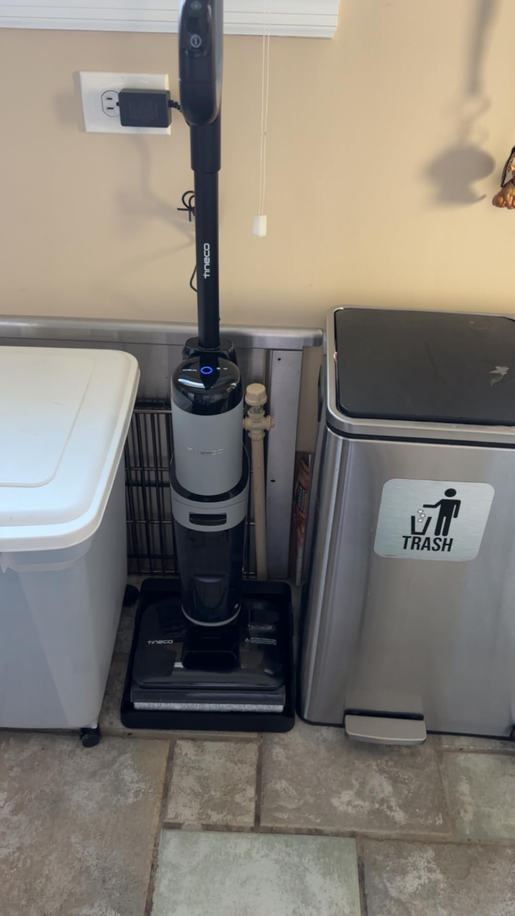 Tineco Floor ONE i5 Stretch Wet Dry Vacuum Cleaner, Vacuum & Mop in One Step, 20kpa Powerful Suction, 180° Lay-Flat Design, Anti-Tangle Design, Dual-Sided Edge Cleaning, Up to 30* Minutes Runtime customer photo 1