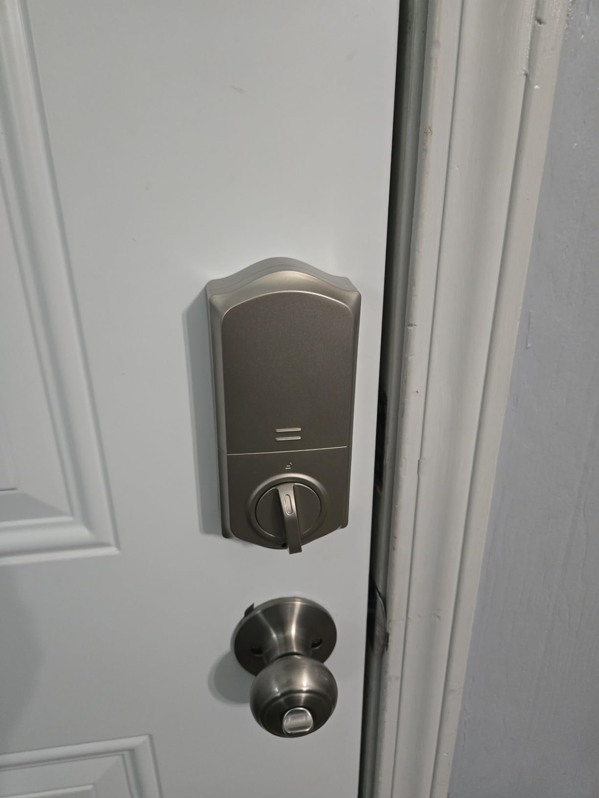 Veise VE027 Built-in Wi-Fi Smart Lock, Fingerprint Keyless Entry Front Door Lock, App Remote and Voice Control, No Hub Needed, Touchscreen Keypad Deadbolt, IP65 Waterproof, BHMA Grade 3, Matte Black customer photo 1