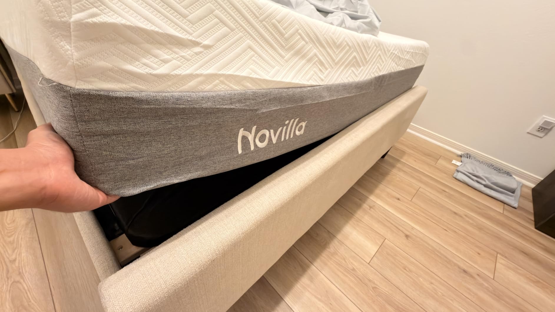 Novilla Bliss Memory Foam Mattress Queen, 10 Inch Gel Queen Mattress customer photo 2