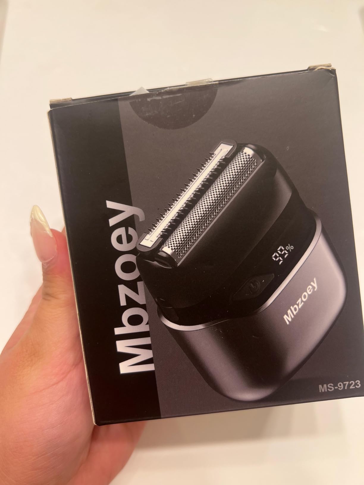 Mbzoey Electric Foil Shavers for Men: IPX7 Waterproof - Magnetic Cover | Mini Razor for Travel - Face Shaver with LED Display & USB-C Fast Charge - Micro-Comb Technology & Precision Blades customer photo 2