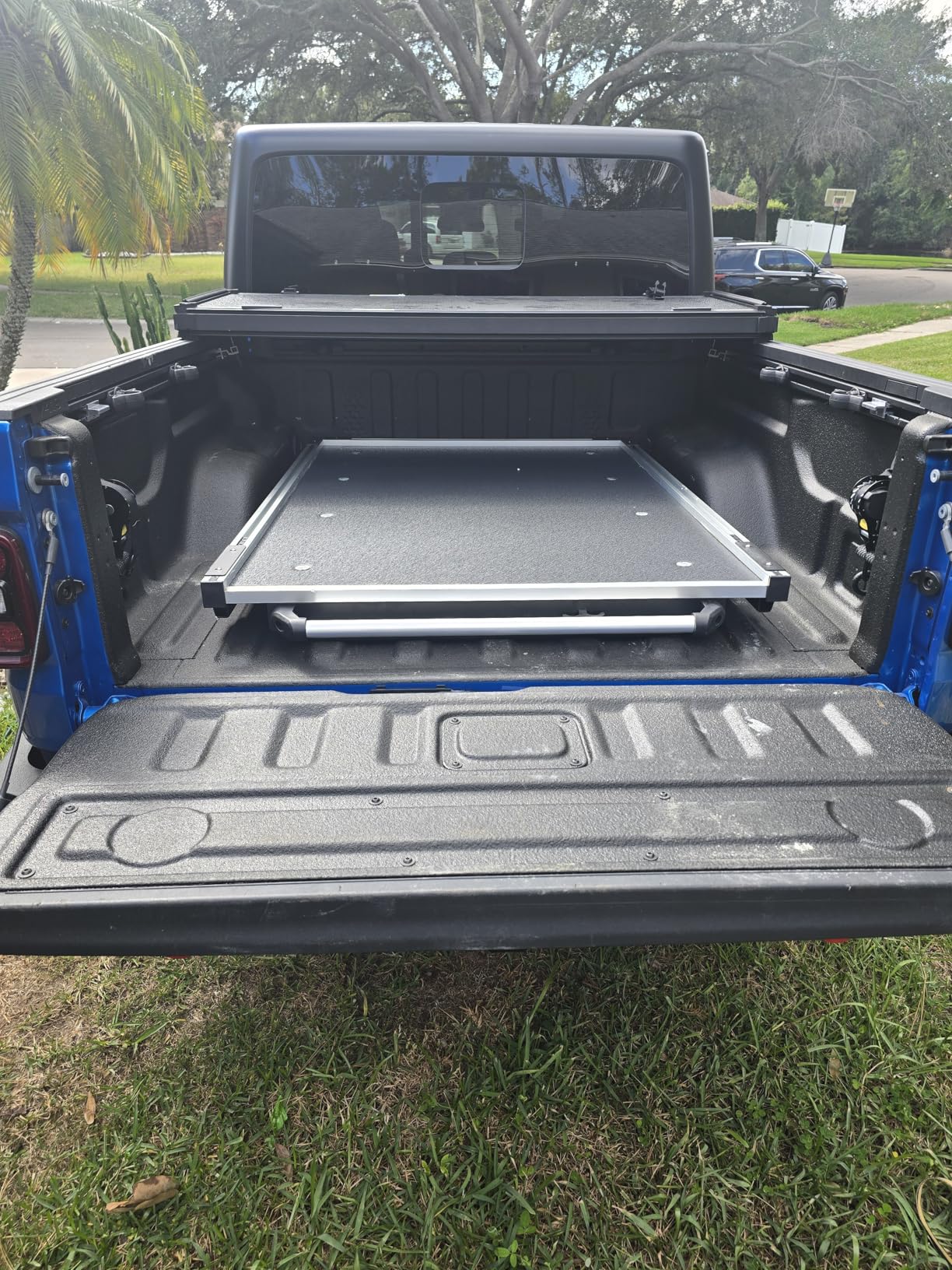 VEVOR Sliding Truck Bed Organizer, 65 x 48-Inch Heavy Duty Truck Bed Storage Drawer with 1000 lbs Capacity, 2-Position Slide Out Tray for Pickup Trucks customer photo 2