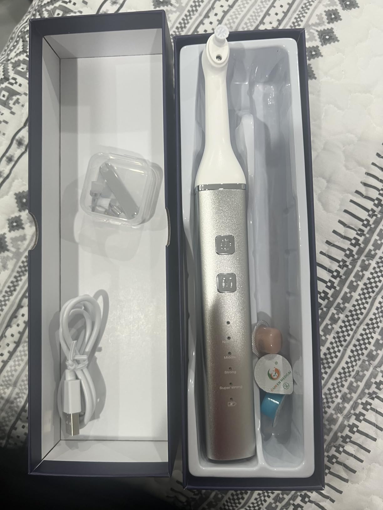 Tooth Polisher and Plaque Remover, Teeth Cleaning Tools for Cleaning and Polishing of Tooth, Dental Cleaning Tools for Brighten and Polish Teeth with 5 Brush Heads, 4 Speed Modes and 3 Polish Pastes customer photo 2