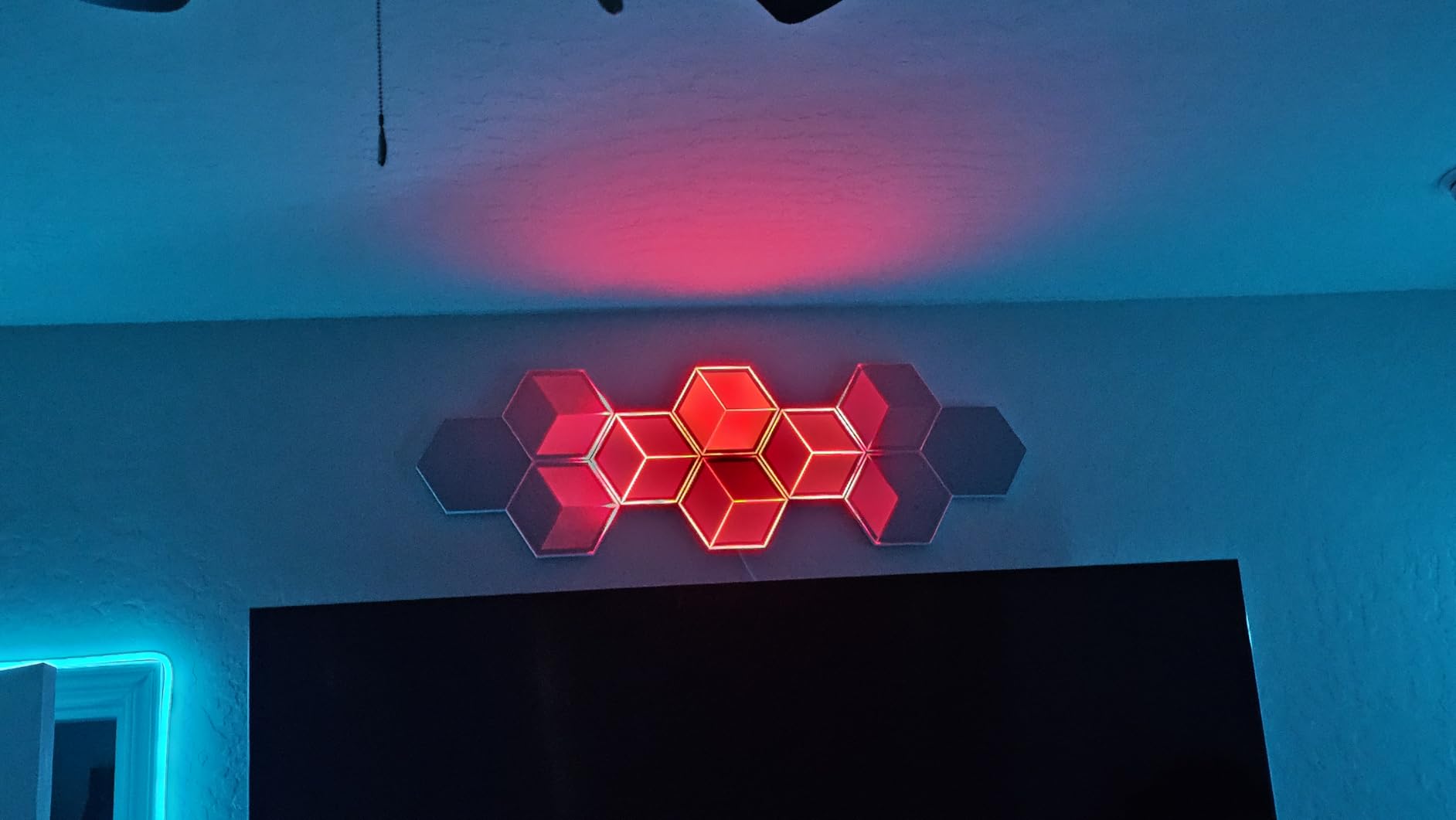 Govee Glide Hexagon Light Panels Ultra, RGBIC 3D Wall Lights with DIY | 60 Scenes and 129 Lamp Beads, Upgraded Gaming Light for Gaming Room, Compatible with Alexa, 10 Pack Meteor Gray customer photo 1