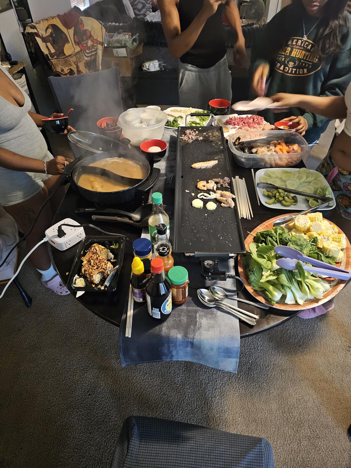 Stariver 6L Electric Hot Pot with Divider - Dual-Flavor Fondue & Shabu Shabu Pot, 1360W with 5-Temp Control, Non-Stick & BPA-Free, Perfect for Family Dinners & Parties customer photo 1
