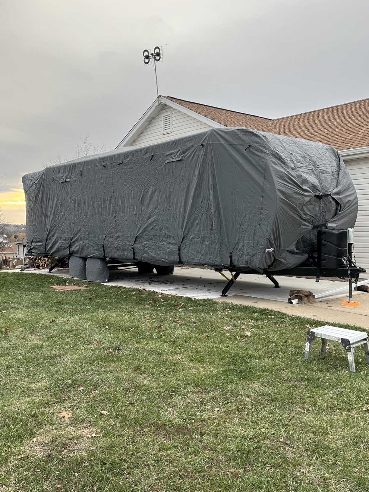 KING BIRD RV Cover, Heavy Duty Snow Protection, Fits 30-33ft Travel Trailers Campers, with Adhesive Repair Patches, Windproof Straps & Tire Covers customer photo 2