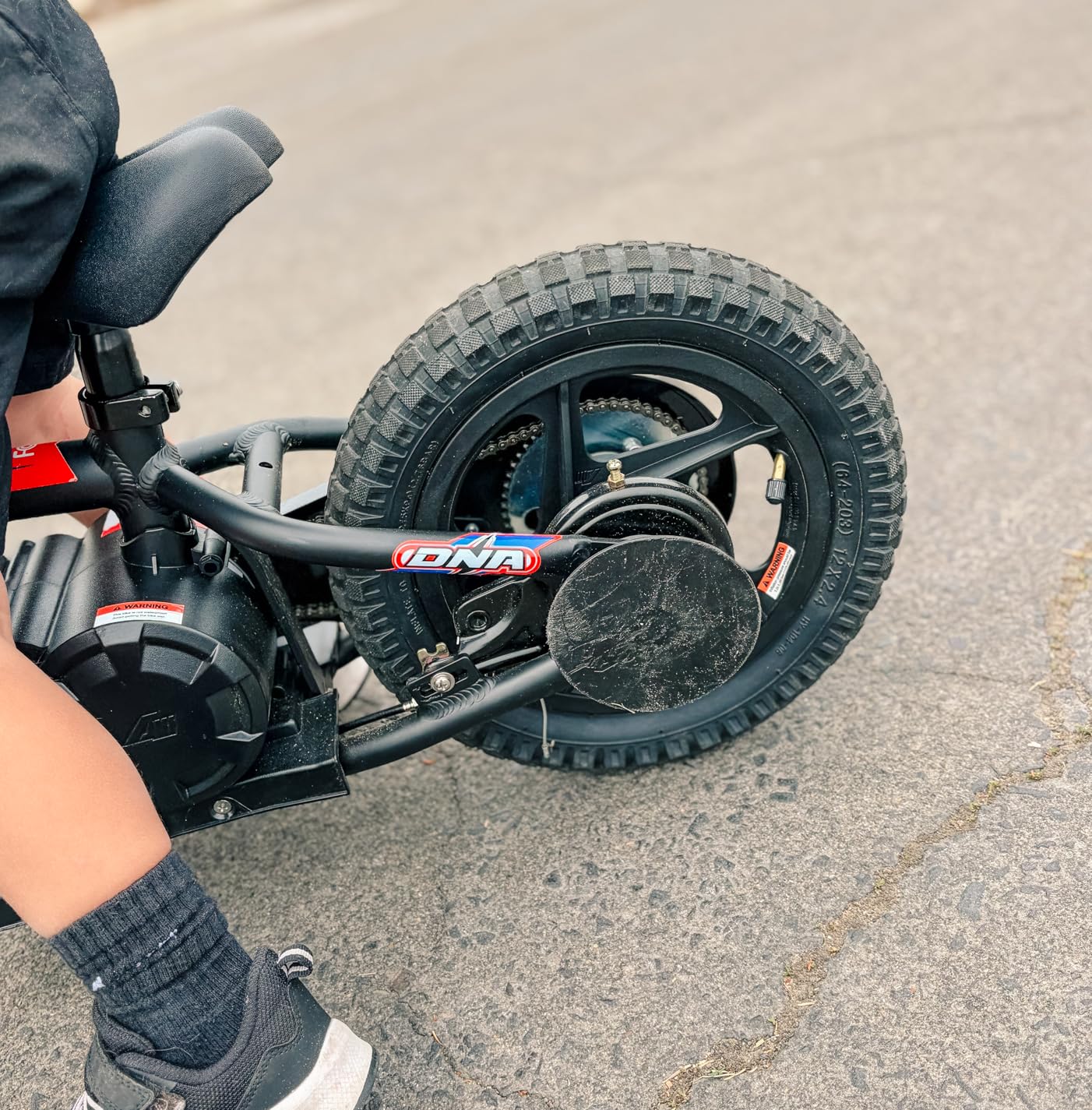 AIII Lightweight Electric Dirt Bike for Kids, 170/340W Electric Motorcycle Up to 10/12MPH, 24V Detachable Battery, Hand-Operated Dual Brakes Electric Balance Bike for Ages 3-6/5-12 customer photo 2