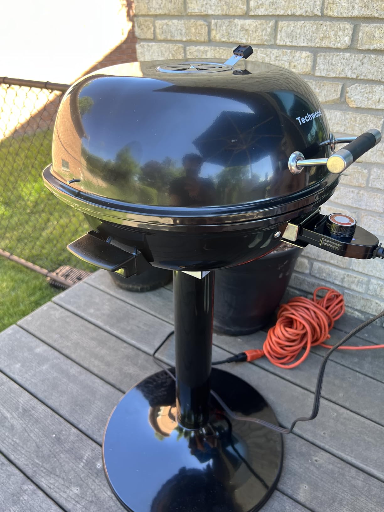 Techwood Indoor/Outdoor Electric BBQ Grill, 1600W Portable Removable Stand Grill customer photo 1