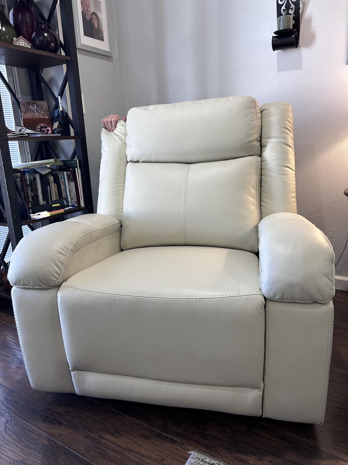 Watson & Whitely Genuine Leather Power Recliner Chairs for Adults, Wall Hugger RV Recliner with Power Headrest & Charging Ports, Electric Recliner Sofa Chair for Living Room, Cafe customer photo 1