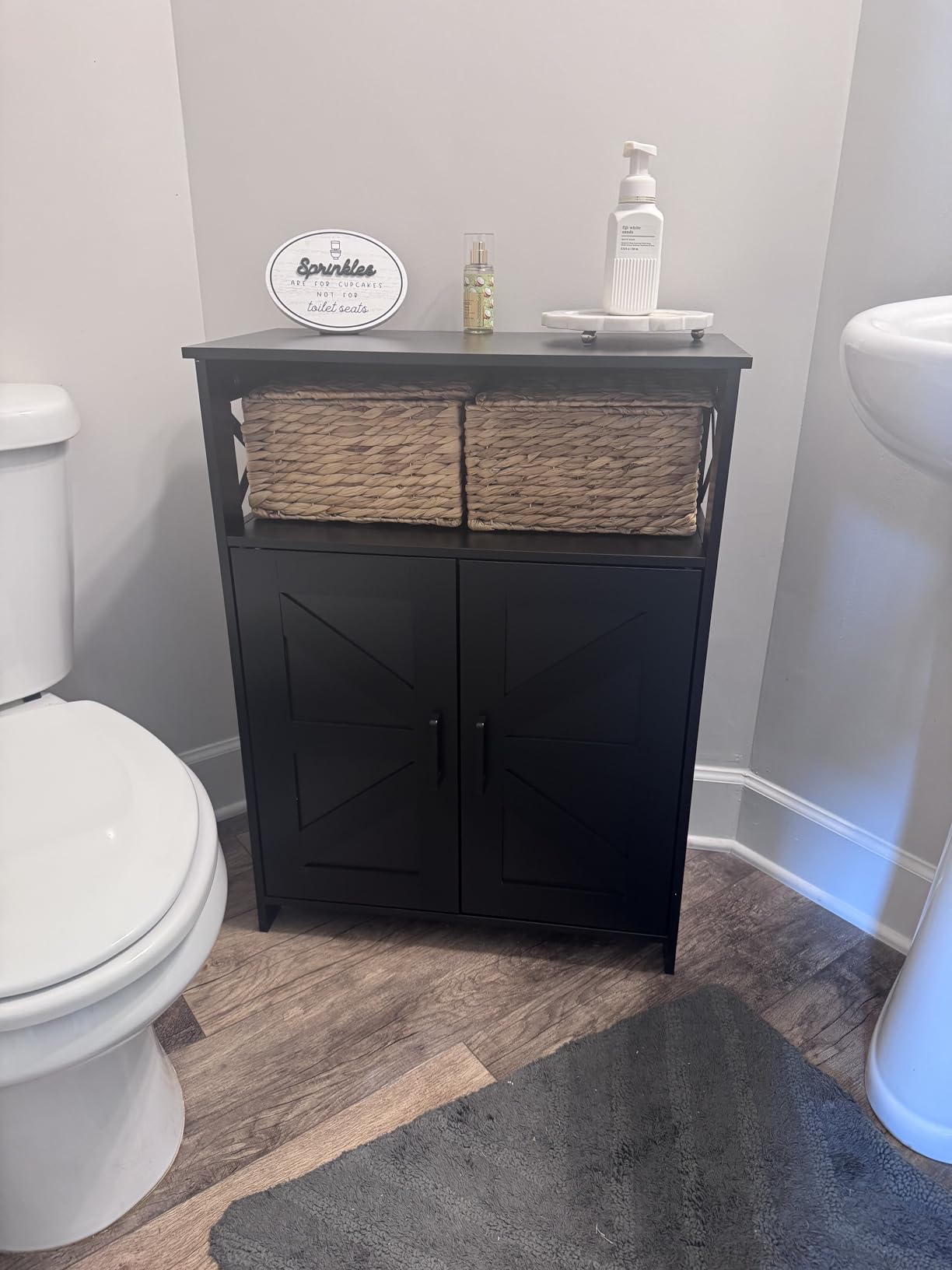 Homhedy Farmhouse Bathroom Storage Cabinet with 2 Doors, Toilet Paper Cabinet with Adjustable Shelf, Small Bathroom Cabinet for Kitchen/Laundry/Living Room, 11.8 x 23.6 x 31.5 Inches, Black customer photo 1