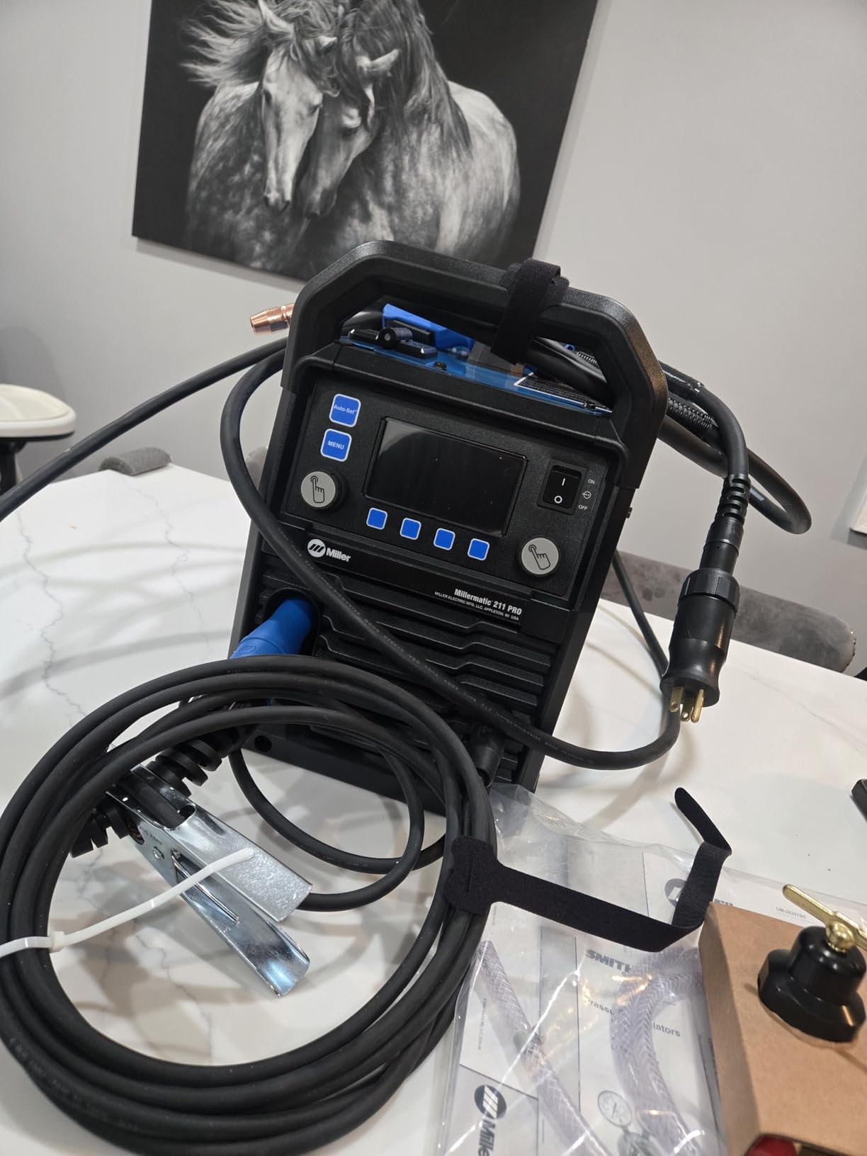 Millermatic 211 PRO MIG Welder Machine - Dual-Voltage Welder with Dyna-Pulse™ MIG, Auto-Set & Program Mode - Aluminum, Mild & Stainless Steel Wire Feed Gas Welder customer photo 2