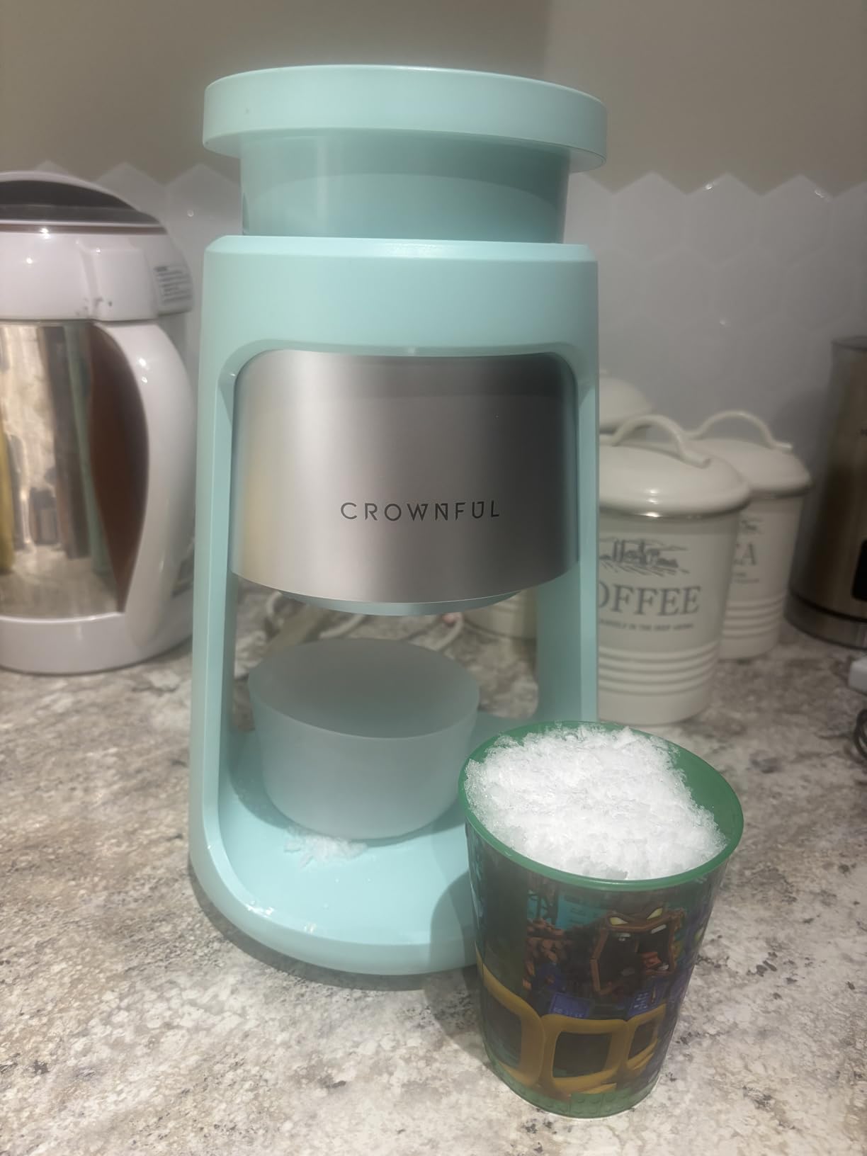 CROWNFUL Shaved Ice Machine, Snow Cone Machine with 2 Ice Cups, Ice Shaver Machine for Snow Cones, Snowballs, Frozen Cocktails and More, Easy to DIY with Snow Cone Syrup at Home, Gifts for Men&Women customer photo 2