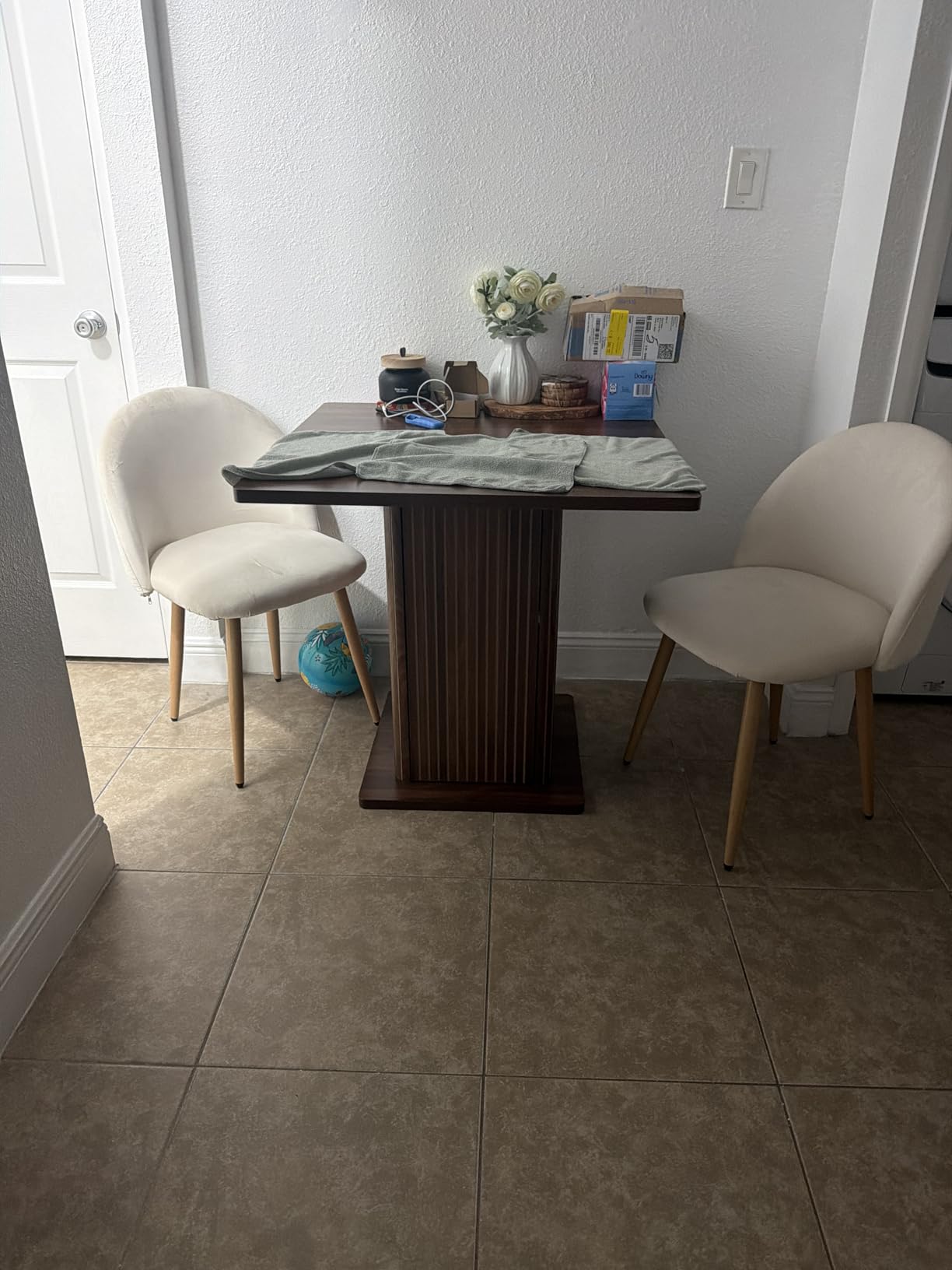Extendable Round Dining Table for 4-6-8, 59 Inch Dining Room Kitchen Table with Storage, Fluted Wood Slide Door, Modern Oval Circle Dinner Furniture for Living Room, Farmhouse, Brown, Walnut customer photo 1