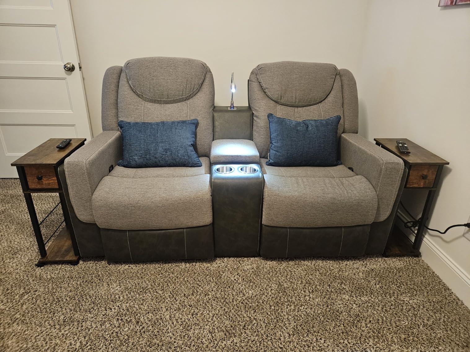 Dresegmt Manual Recliner Sectional Sofa for Living Room, Corner Couch with Flip Middle Backrest, USB Ports & Cup Holders, Grey Linen & Chocolate Leather, 5 Seater Sectional Couch customer photo 1