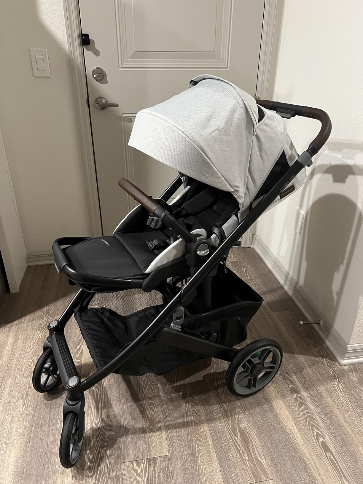 UPPAbaby Cruz V3 Stroller - from Birth + Car Seat Compatible - Jake (Charcoal/Carbon Frame/Black Leather) customer photo 1