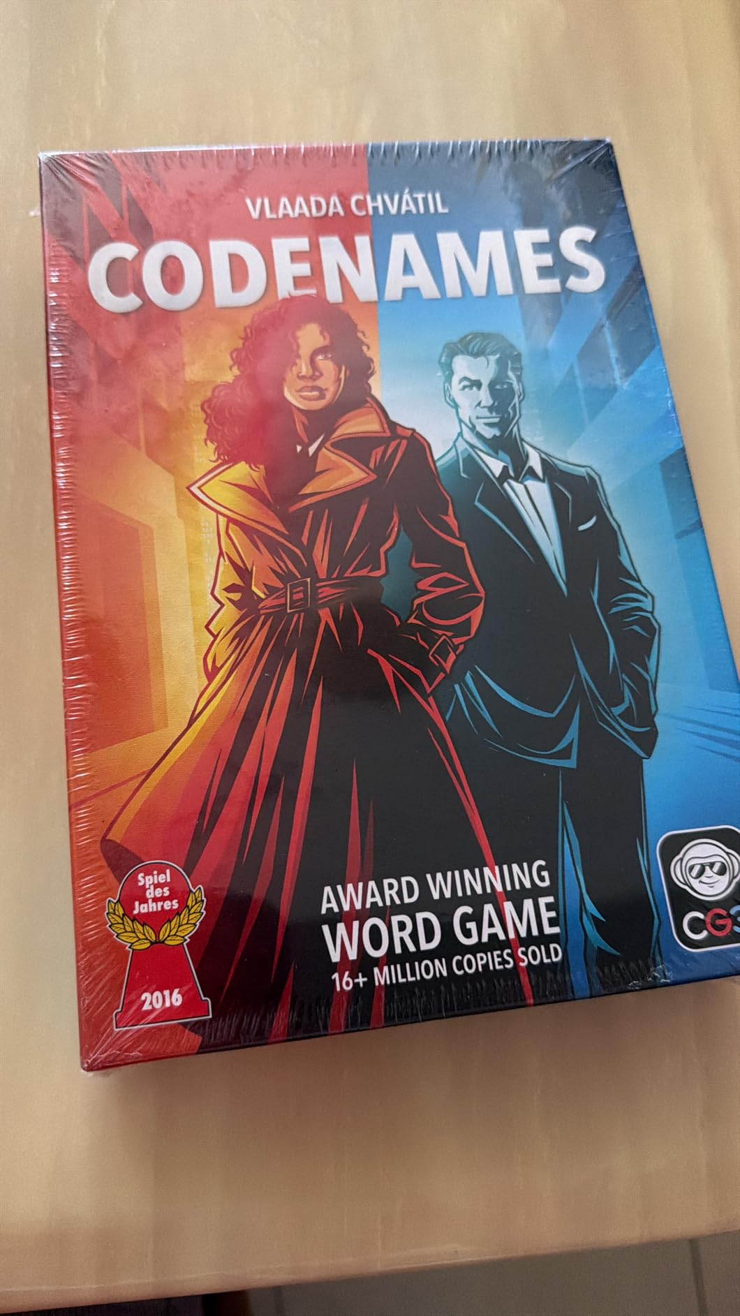 CGE Codenames Board Game (2nd Edition) - The Top Secret Word Association Party Game for Friends & Family Game Nights, 4+ Players customer photo 2
