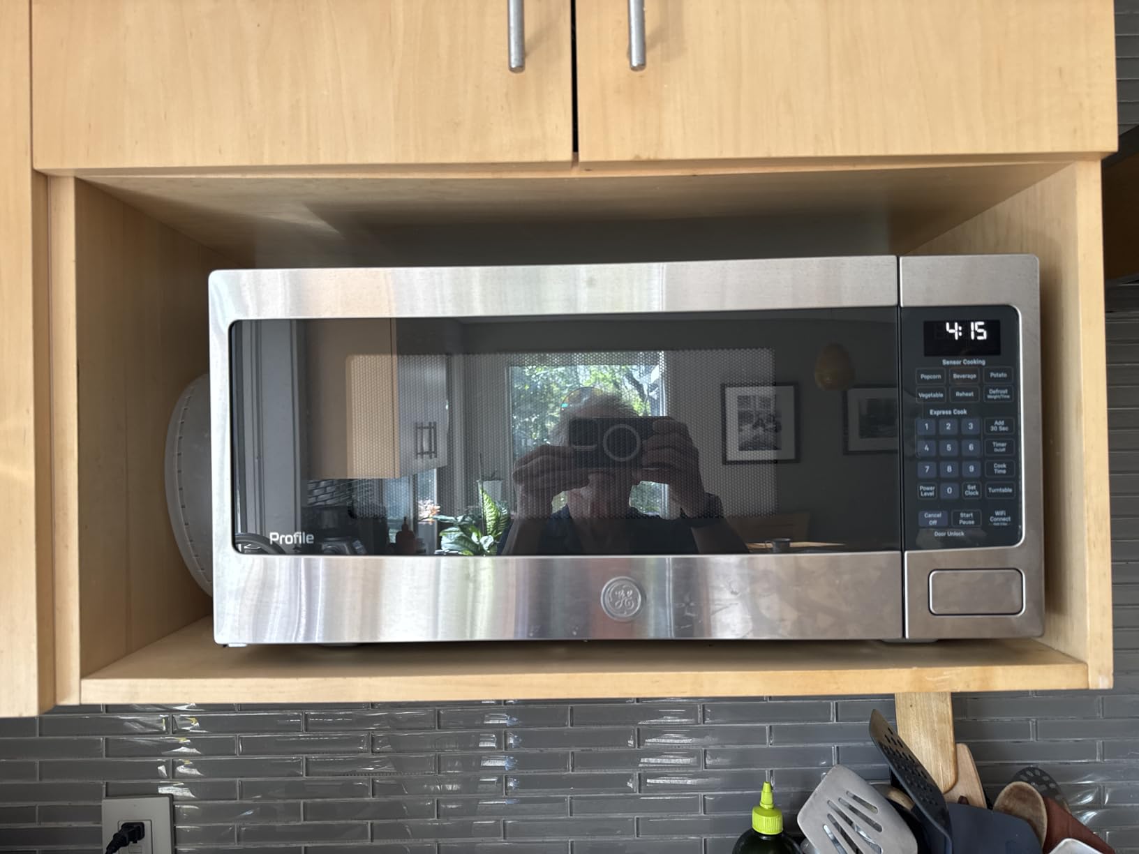 GE Profile PCHK11S1WSS 1.1 Cu Ft Countertop Microwave, 800W, Sensor Cooking, Scan-to-Cook, Wi-Fi Enable, Built-In Capable, Stainless Steel customer photo 1