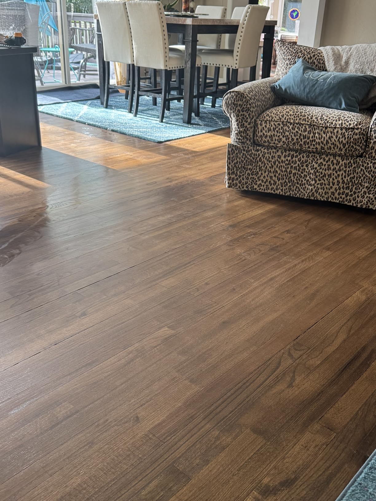 eufy Robot Vacuum E25, 20,000 Pa Suction, HydroJet Always-Clean Roller Mop, All-in-One Robot Vacuum and Mop Combo, Edge-to-Corner Cleaning, Zero-Tangle Design, AI Obstacle Avoidance customer photo 1