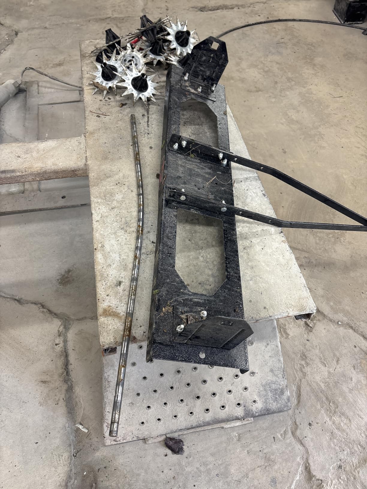 Brinly Tow Behind Spike Aerator with Double Tow Bar and 3D Steel Tines, 40