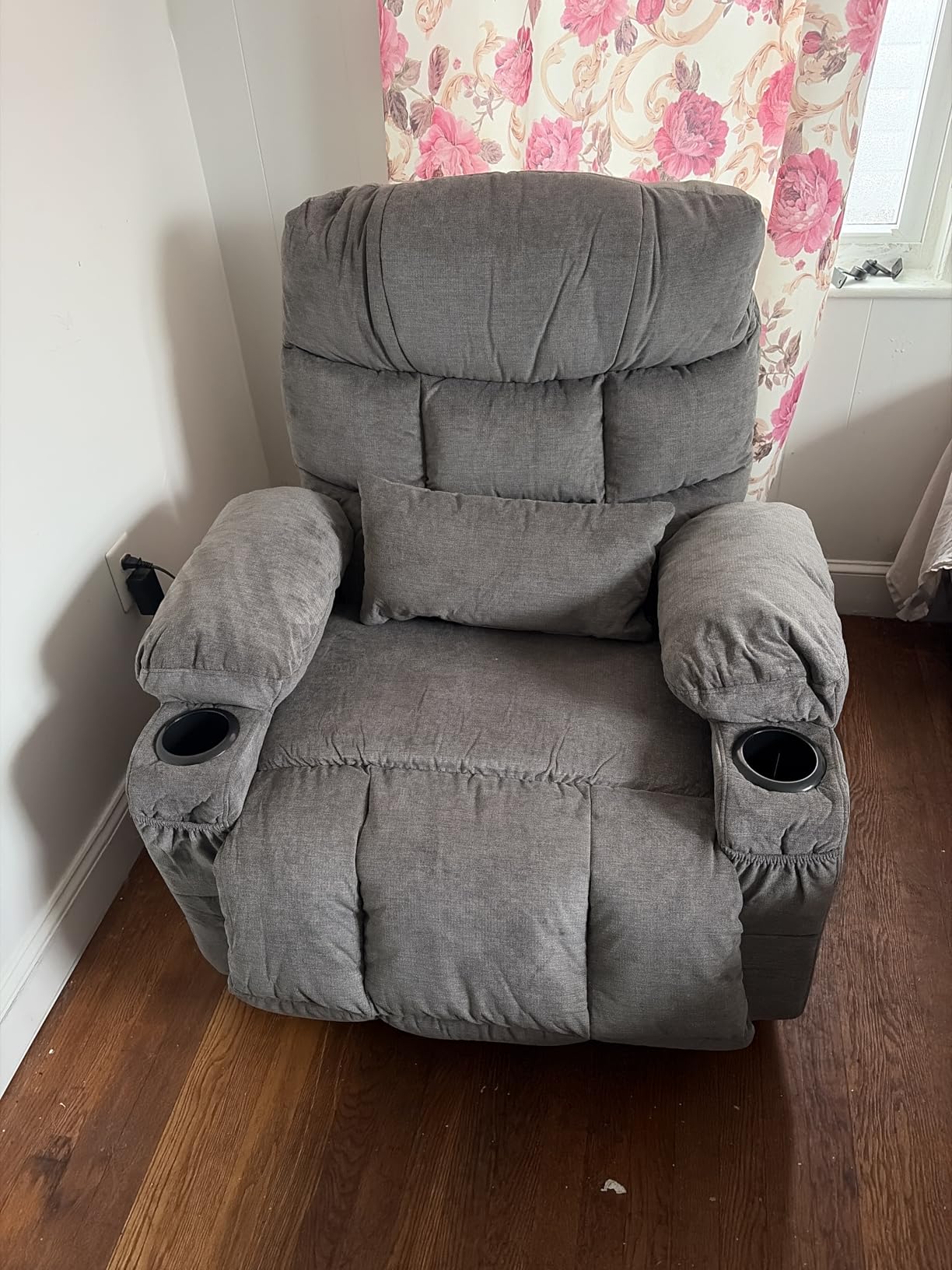 MAHOMICO Power Lift Recliner Chair for Elderly with Vibration Massage and Lumbar Heating, Electric Lift Recliner Single Sofa with Side Pocket, Two Cup Holders and USB Charge Port customer photo 2