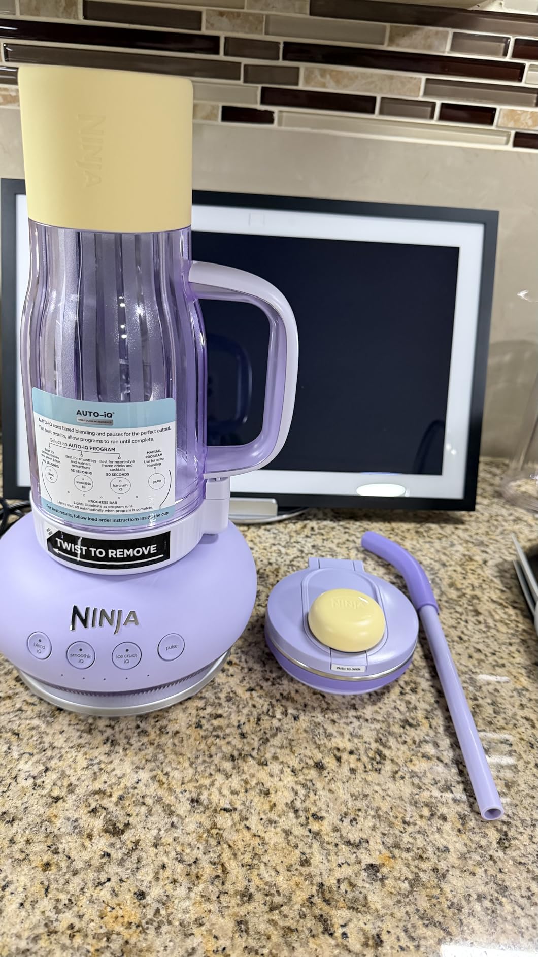 Ninja Blendboss Personal Blender for Smoothies & Frozen Drinks | 26oz Travel Tumbler with LeakProof Lid, Chug Spout & Detachable Straw | Auto-iQ Technology | Cyberspace | DB351CY customer photo 1
