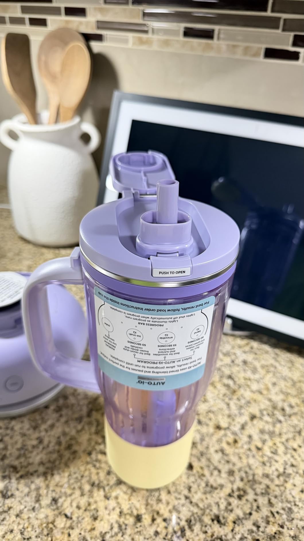 Ninja Blendboss Personal Blender for Smoothies & Frozen Drinks | 26oz Travel Tumbler with LeakProof Lid, Chug Spout & Detachable Straw | Auto-iQ Technology | Cyberspace | DB351CY customer photo 2