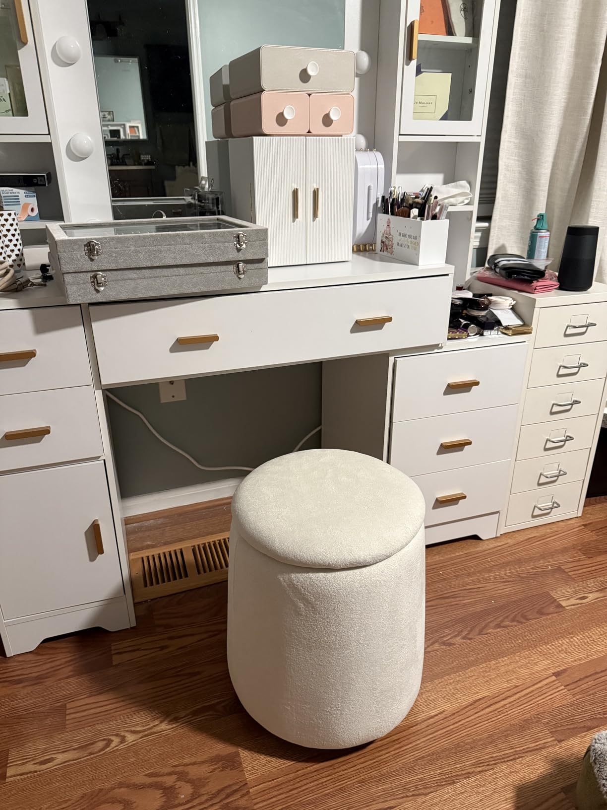 Storage Ottoman with Wheels, 15W Swivel Rolling Foot Stool Boucle Terry Fabric Coffee Table Ottoman with Hidden Storage, Round Vanity Stools for Makeup Room Living Room Bedroom Entryway Dorm, Grey customer photo 1