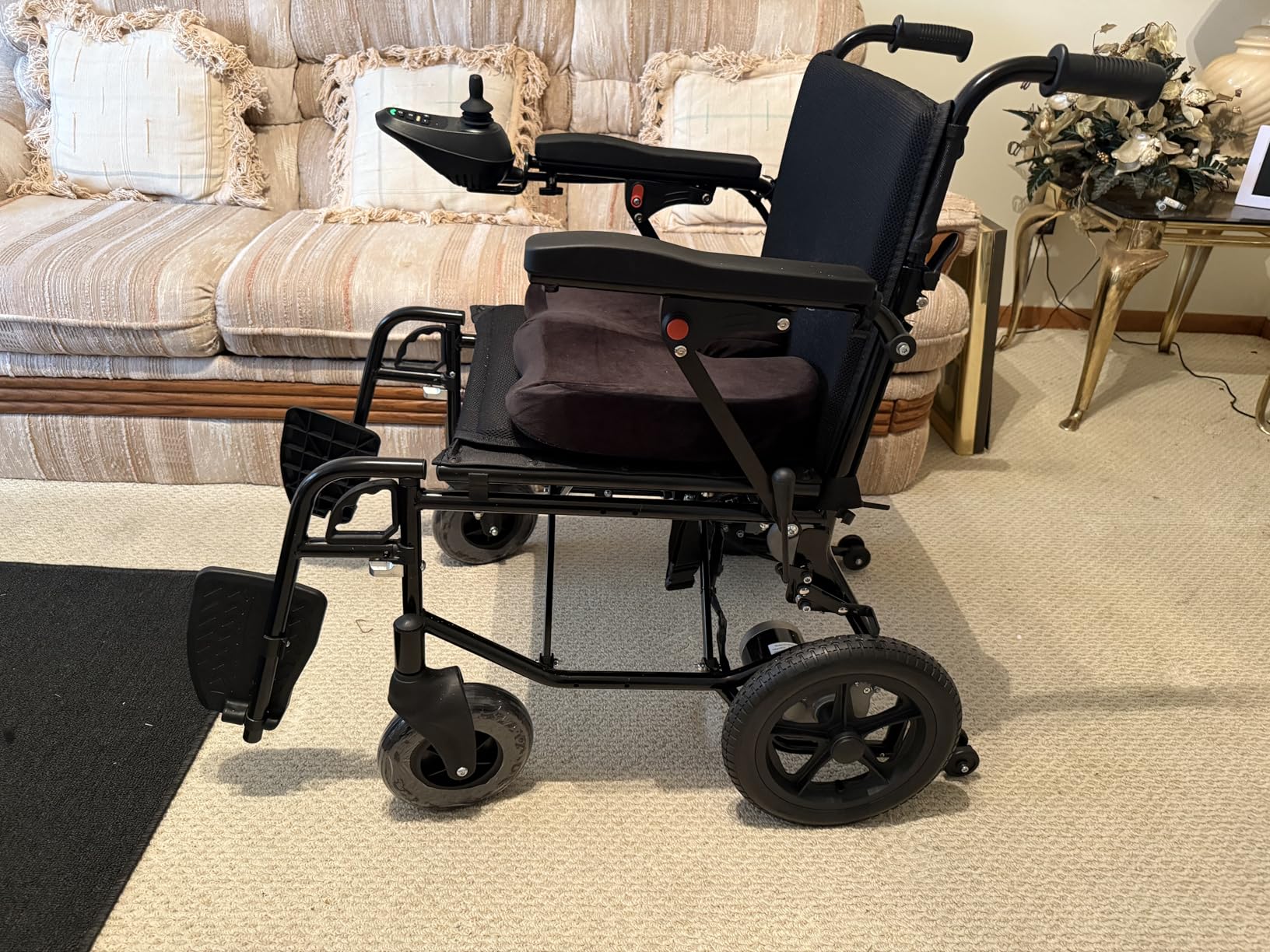 Foldable Electric Wheelchair for Adults Senior Support 265 LBS, Dual Peak 650W Motors Motorized Wheelchair, 240Wh Removable Li Battery, Airline-Approved Travel Chair 5-Speed Control - FDA customer photo 1