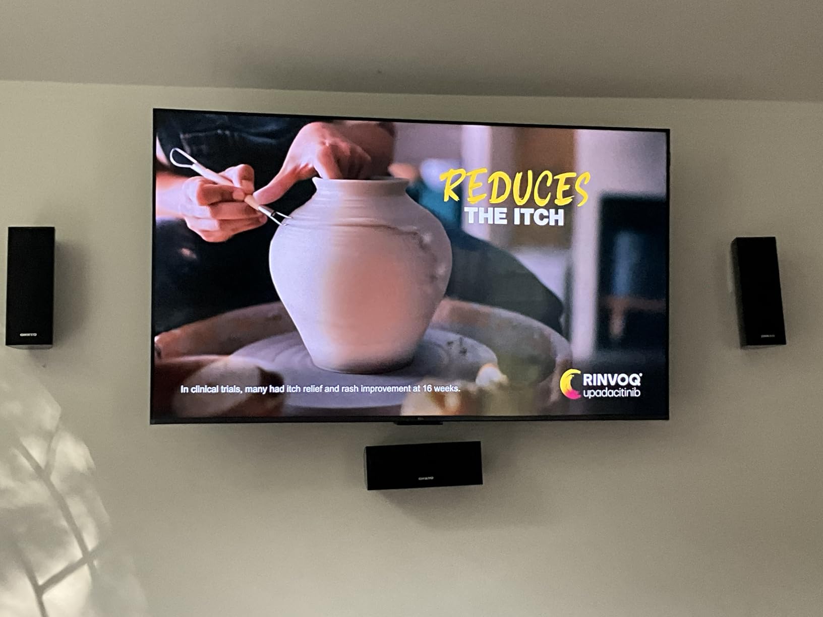 Amazon Exclusive 65 Inch Class T7 Series | 4K QLED HDR Lag-Free Smart Google TV | 65T7, 2025 Model | 120Hz-144Hz High Brightness, Dolby Atmos, Alexa Voice Remote AI Streaming Gaming Television customer photo 2
