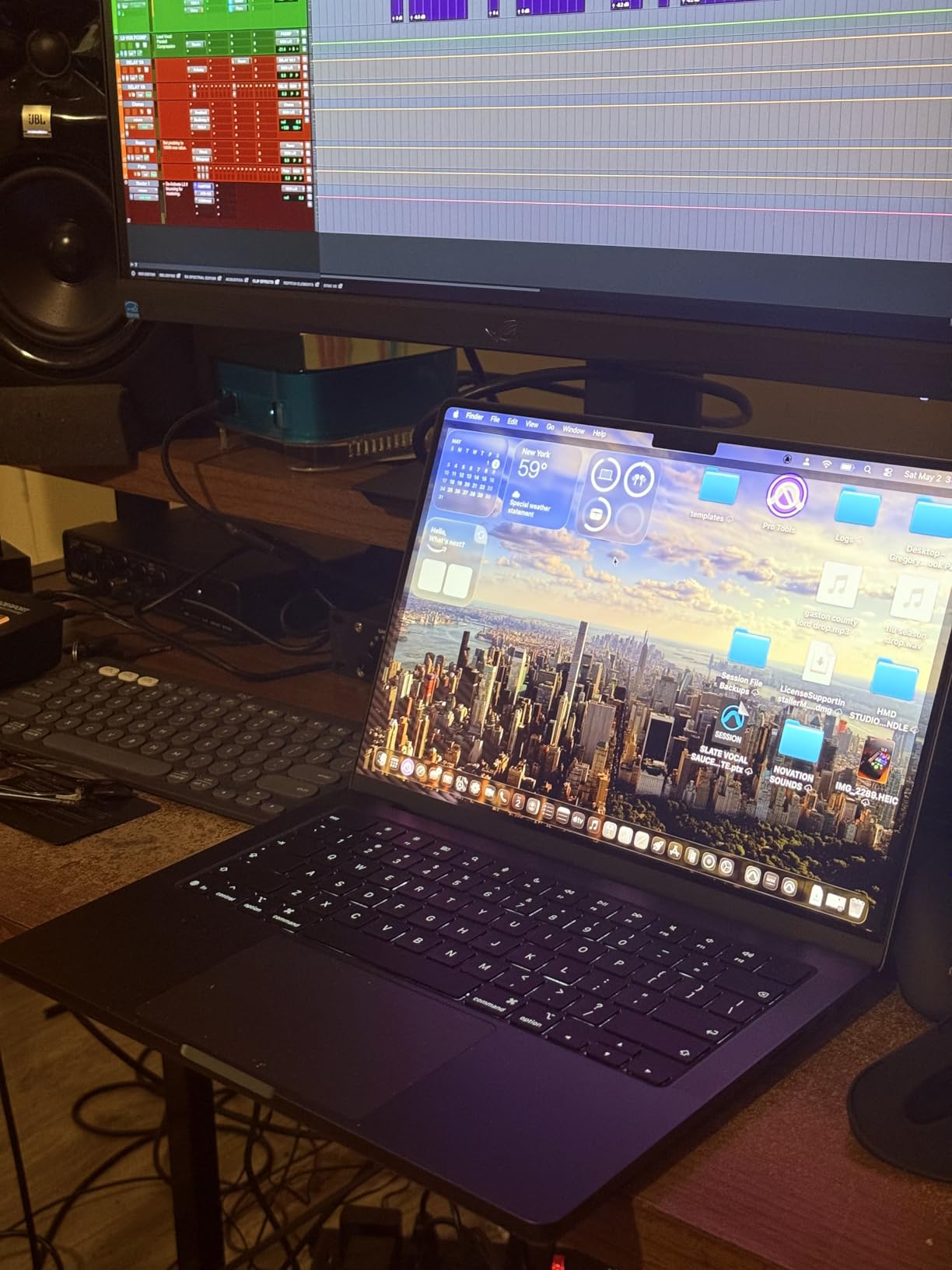 Apple 2025 MacBook Pro Laptop with Apple M5 chip with 10‑core CPU and 10‑core GPU: Built for AI, 14.2-inch Liquid Retina XDR Display, 24GB Unified Memory, 1TB SSD Storage; Silver customer photo 1