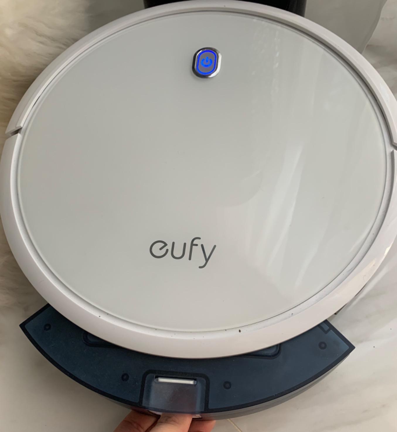 eufy C28 Robot Vacuum and Mop Combo, 15,000 Pa Suction, HydroJet Always Fresh Roller Mop, Zero-Tangle Design for Pet Hair, Auto Mop Washing & Drying, Self-Emptying & Refilling customer photo 1