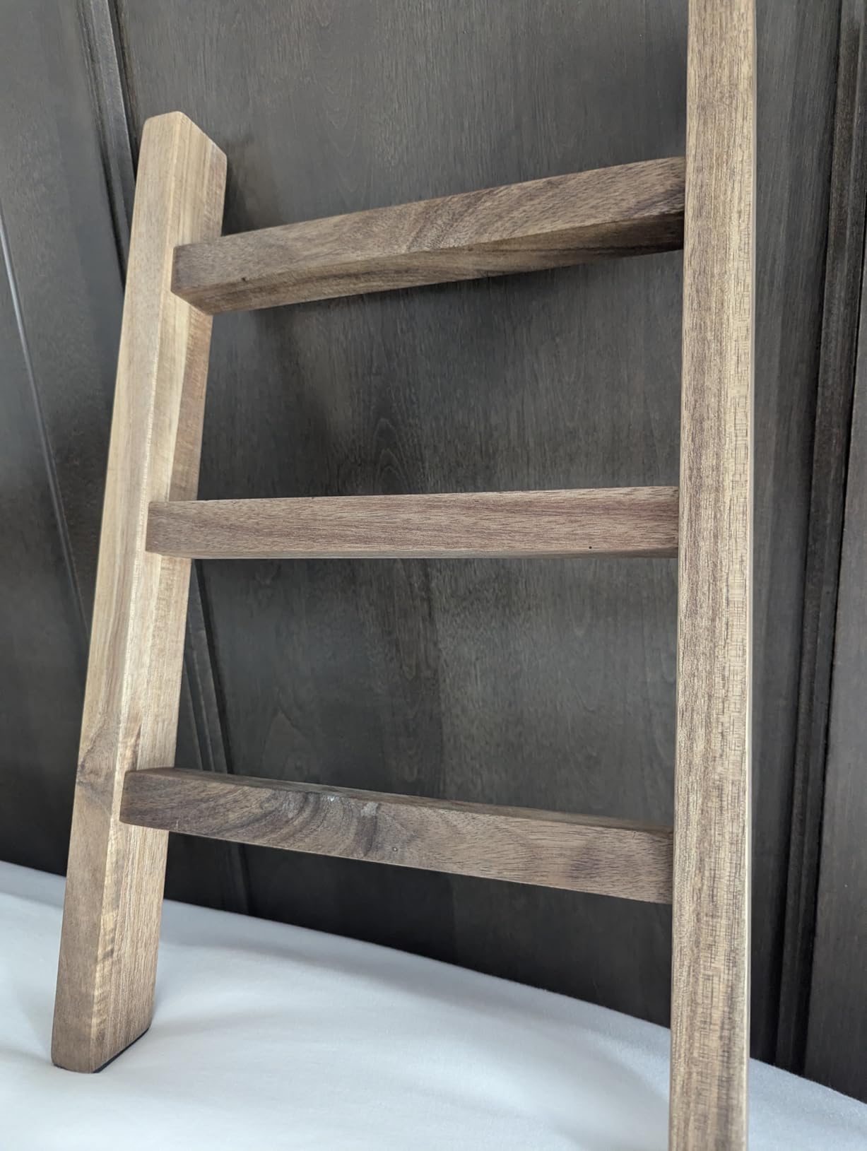 Blanket Ladder for The Living Room 6-Tier, Wooden Decorative Quilt Holder for Bed Room, Wall-Leaning Wood Towel Rack for Bathroom, Rustic Farmhouse Ladders for Display.(Black Wash) customer photo 1