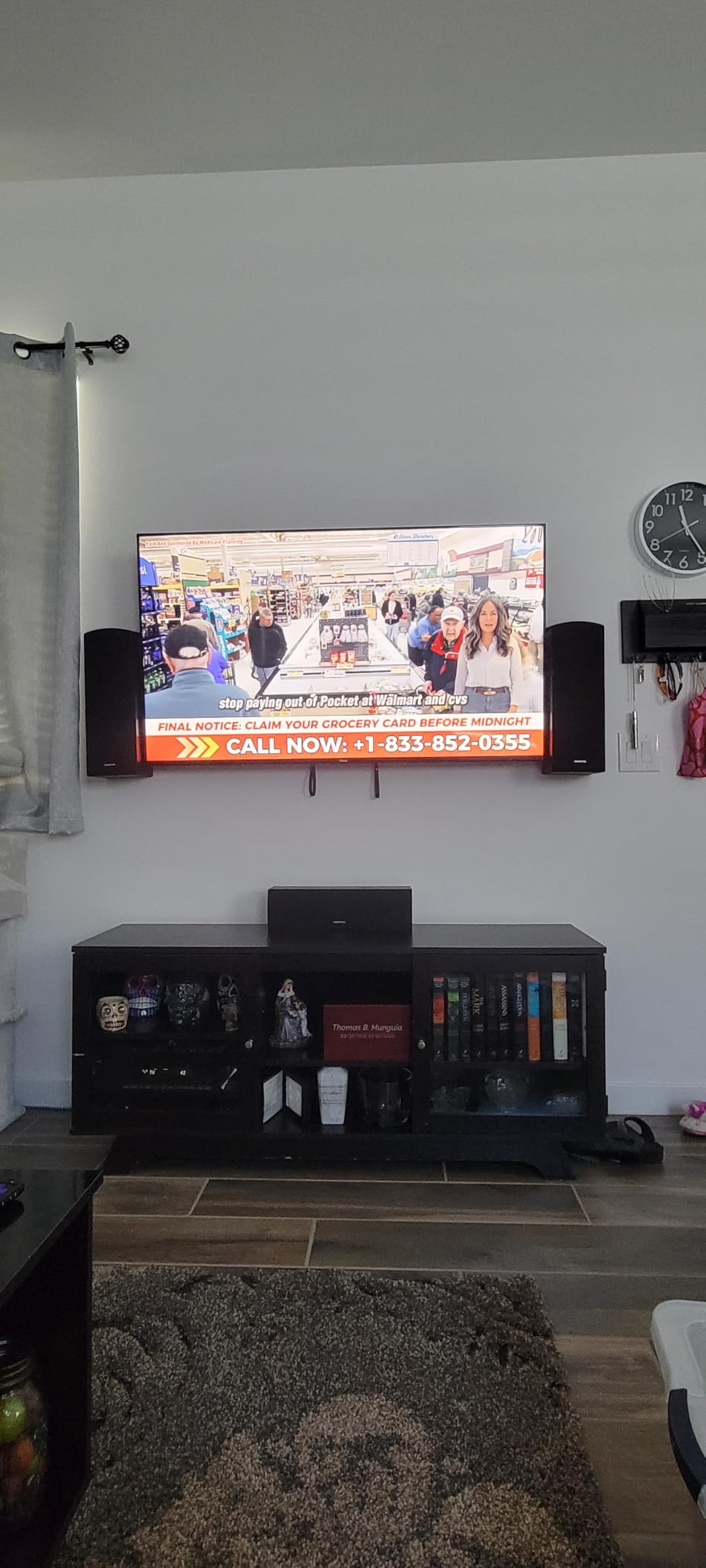 Roku 65-Inch Select Series Smart TV 2026-4K QLED TV - Roku TV | Flat Screen QLED Television with Voice Remote, Wi-Fi & Bluetooth Headphone Mode - Streaming Live Local News, Sports, & Movies customer photo 2