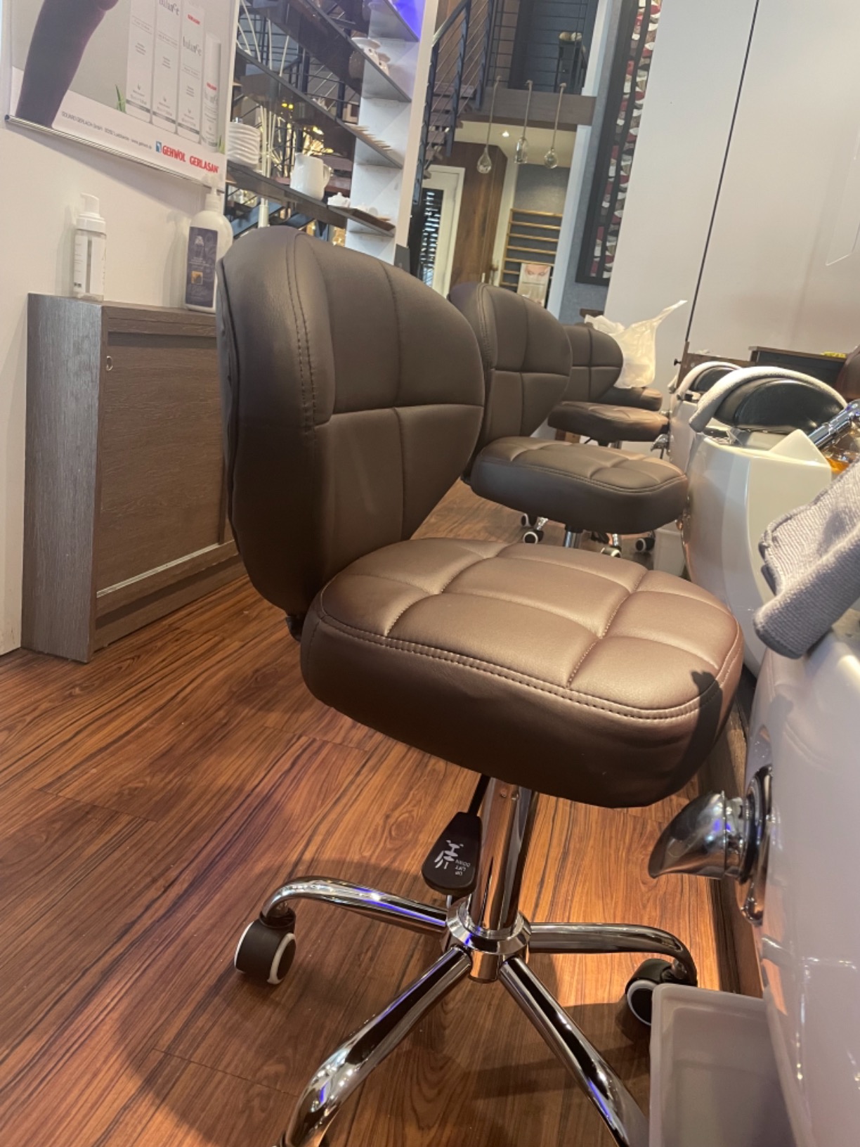 Nail Stool Bar Spa Salon Pedicure Short Chair Adjustable 13.5'' to 15.5'' Black/Cappuccino/Creme/White/Grey/Dark Brown (Dark Brown ST24) customer photo 1