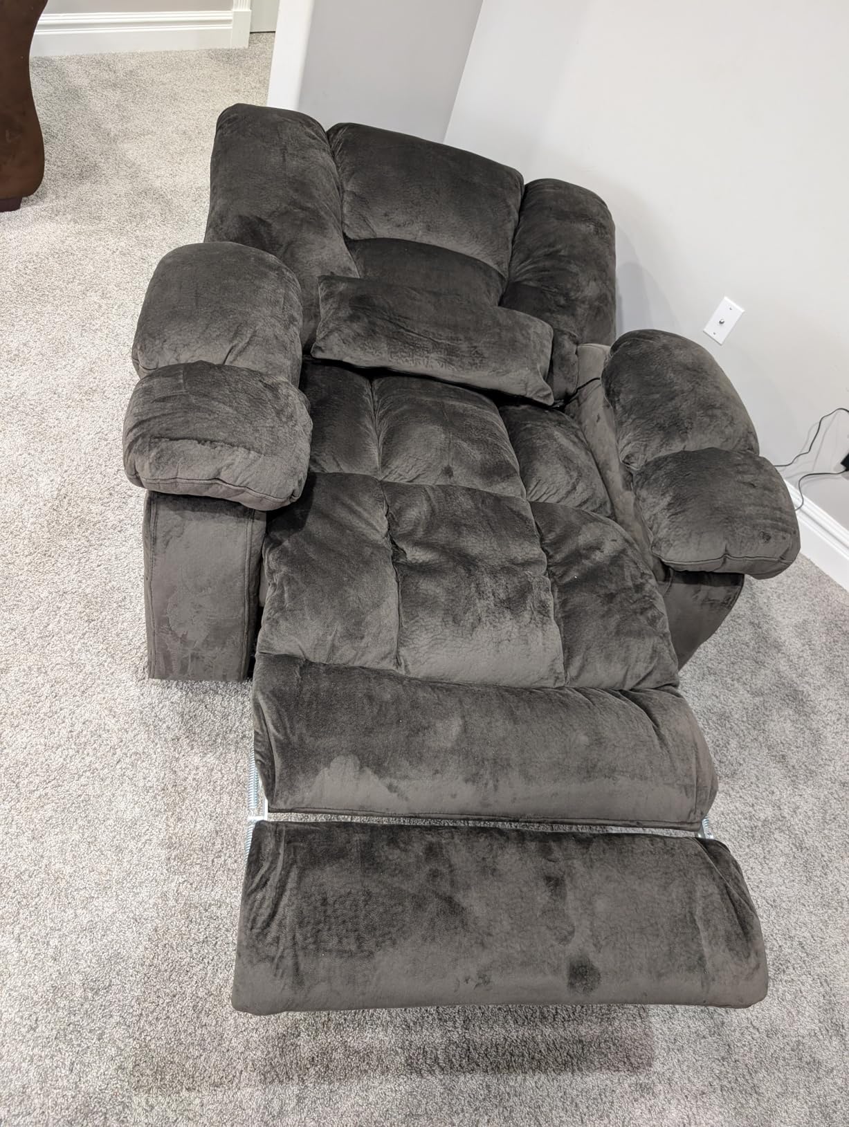 Heavy Duty 500 lbs Power Lift Recliner for Big & Tall Elderly Adults | Oversized Lay Flat Recliner Lift Chair with Extended Footrest, Heat & Massage, USB-C Charging, Arm Storage & Cup Holders customer photo 1
