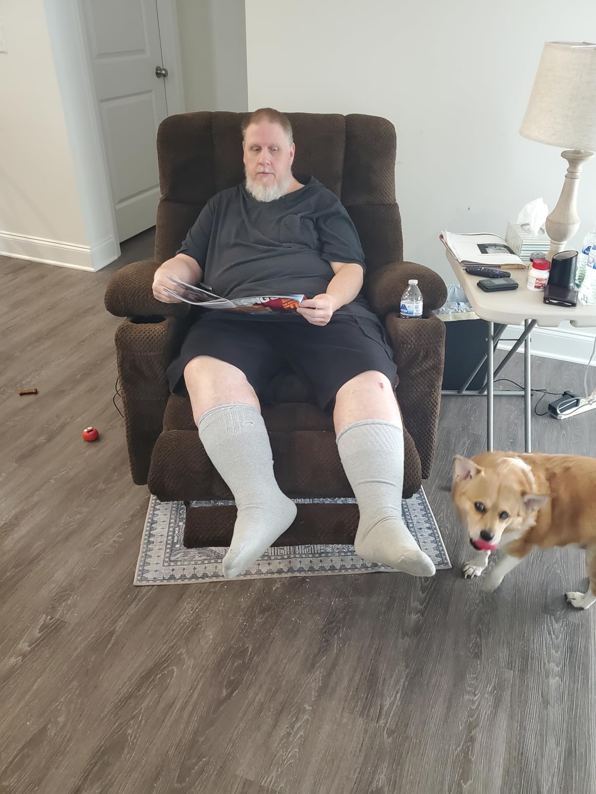 Tami Tami Dual Motor Power Lift Chair Recliner for Elderly with Massage and Heat, Infinite Position Electric Lift Recliner with Adjustable Headrest, USB (T6015 - Plush Fabric, Dark Gray, Medium) customer photo 1