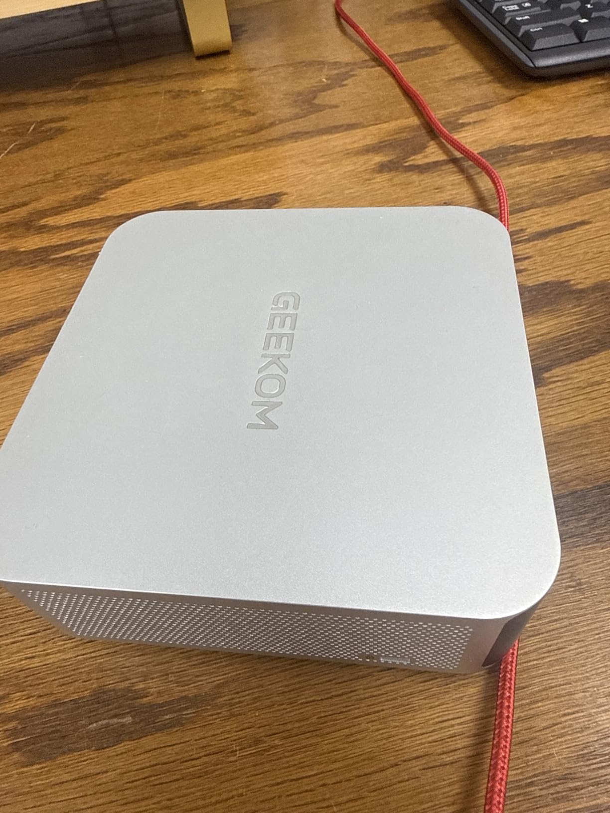 GEEKOM [2026 Multitasking Edition Mini PC AI A7 MAX with AMD Ryzen 9 7940HS(3-Year Coverage) 1TB SSD&16GB DDR5(Expandable) 8K Desktop Mini Computers for Home Office,Radeon 780M for Light Creation customer photo 1