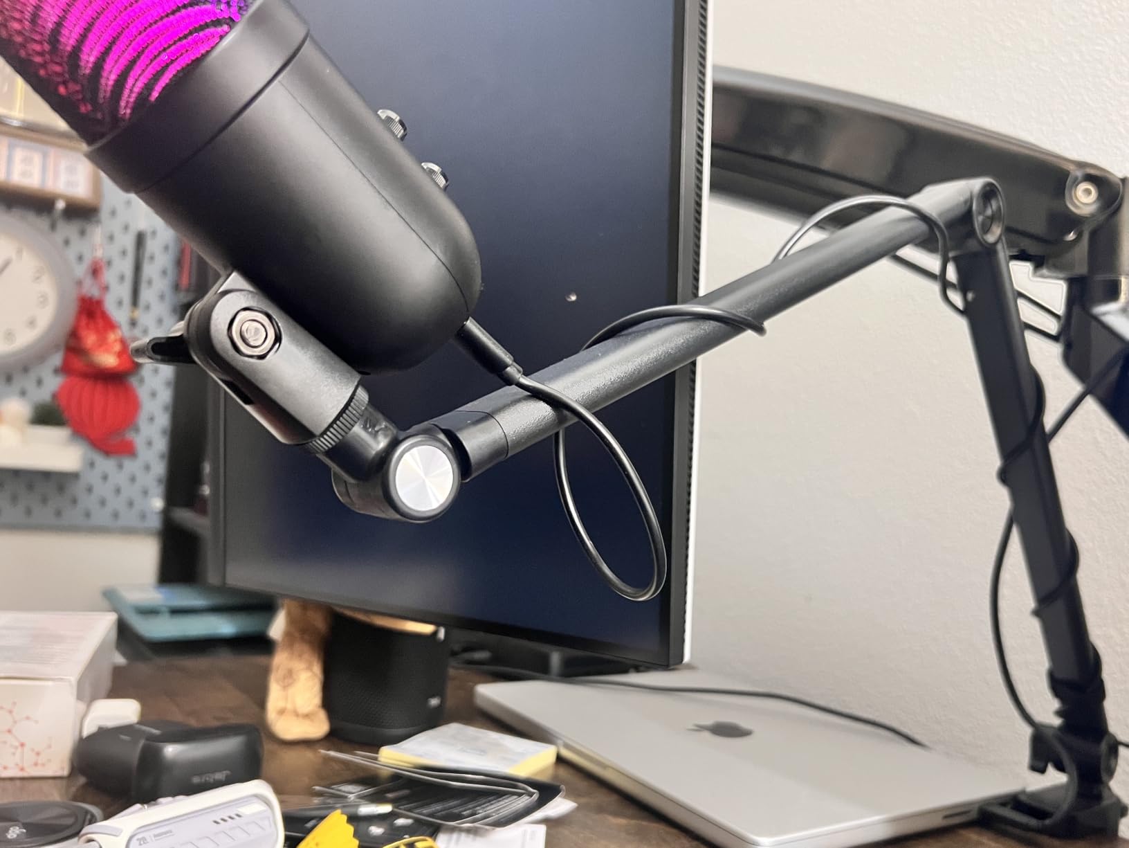 UBeesize Microphone Boom Arm, Aluminum Alloy Mic Arm Stand for Blue Yeti, HyperX QuadCast, Shure SM7B and Other Mic, 360 Rotatable Head Mic Arm Desk Mount with 3/8