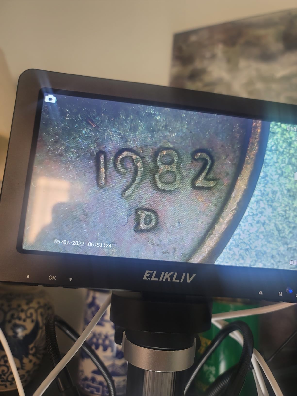 Elikliv Microscope with Weighing Scale, Digital Magnifier for Error Coins, Jewelry Magnifying Glass with Lights, 4.3